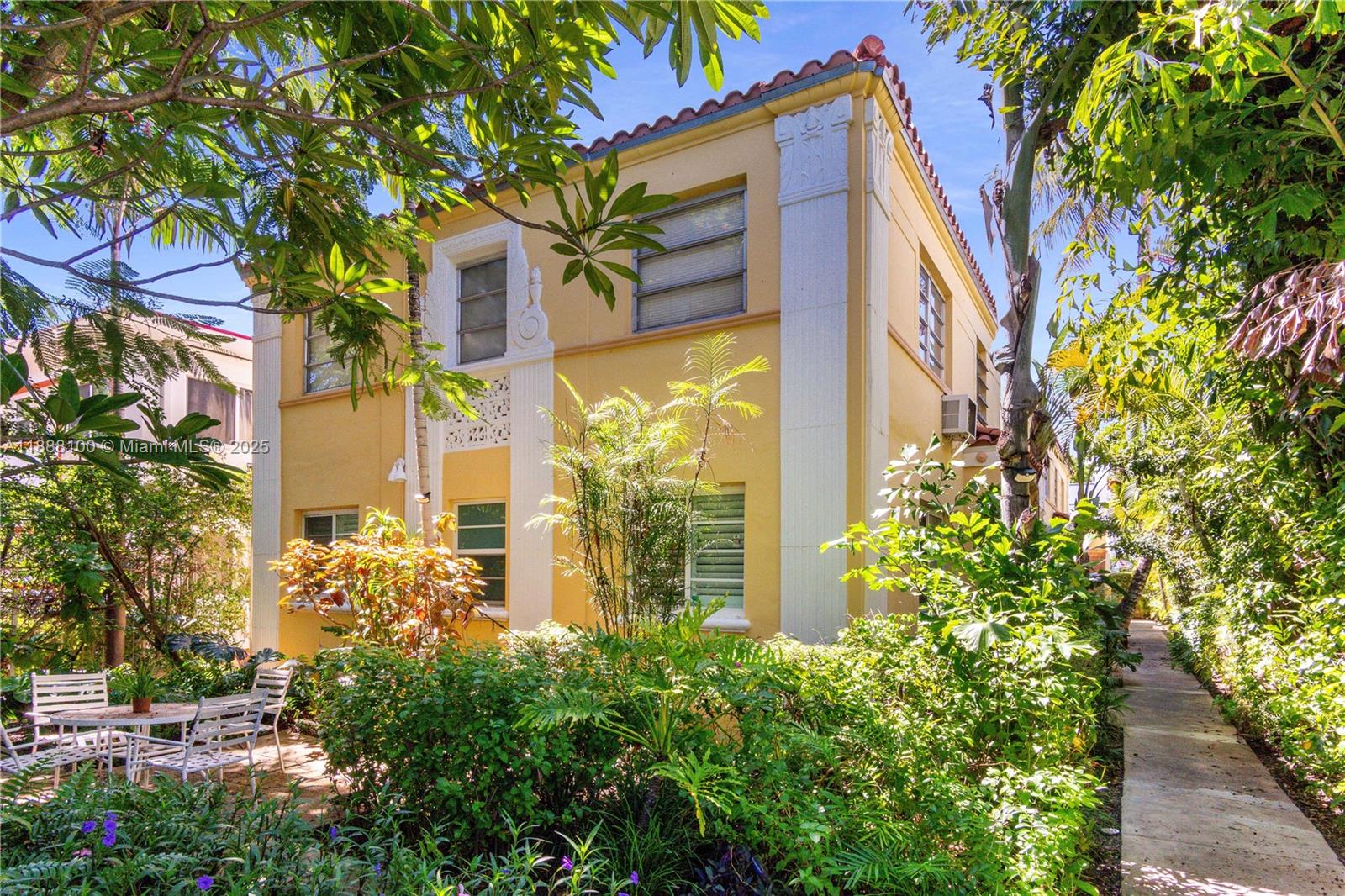 846 Jefferson Ave #4
