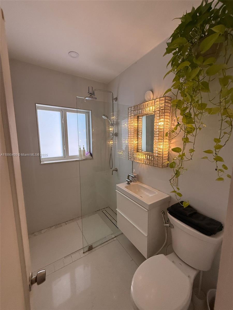 1785 Calais Dr #8 Miami Beach, FL 33141