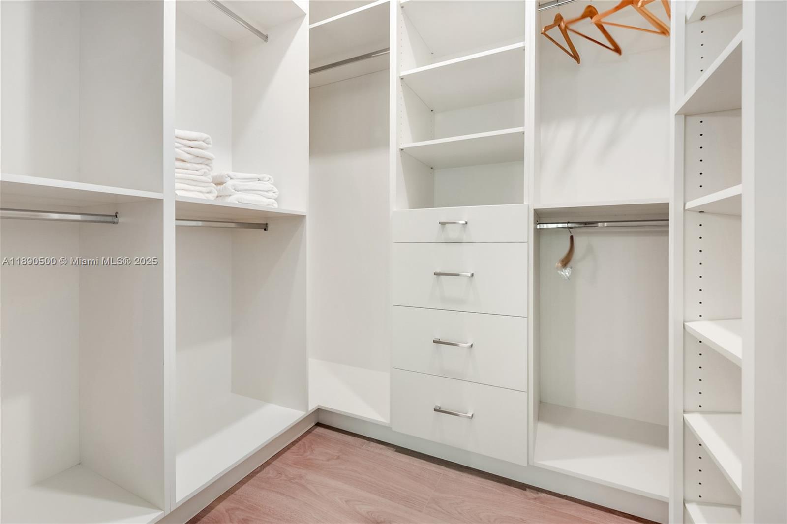 721 San Bruno Ave Coral Gables, FL 33143 721 San Bruno Ave Coral Gables, FL 33143