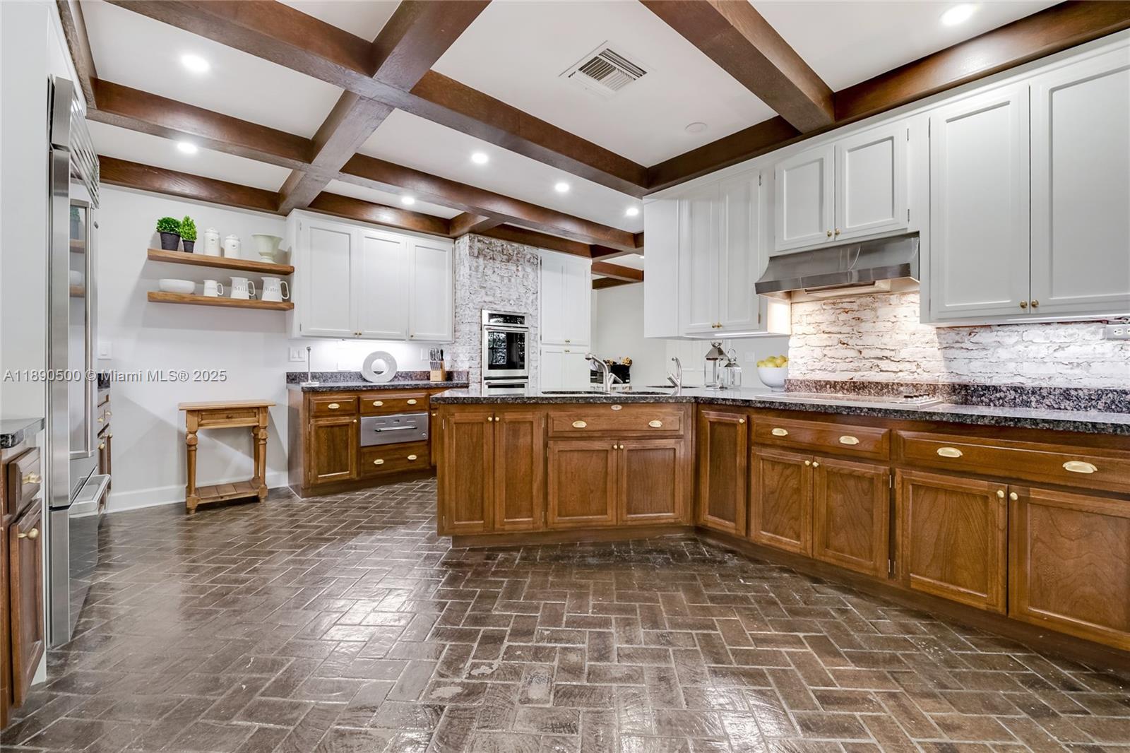 721 San Bruno Ave Coral Gables, FL 33143 721 San Bruno Ave Coral Gables, FL 33143