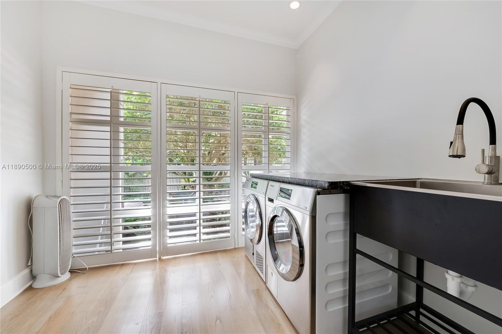 721 San Bruno Ave Coral Gables, FL 33143 721 San Bruno Ave Coral Gables, FL 33143