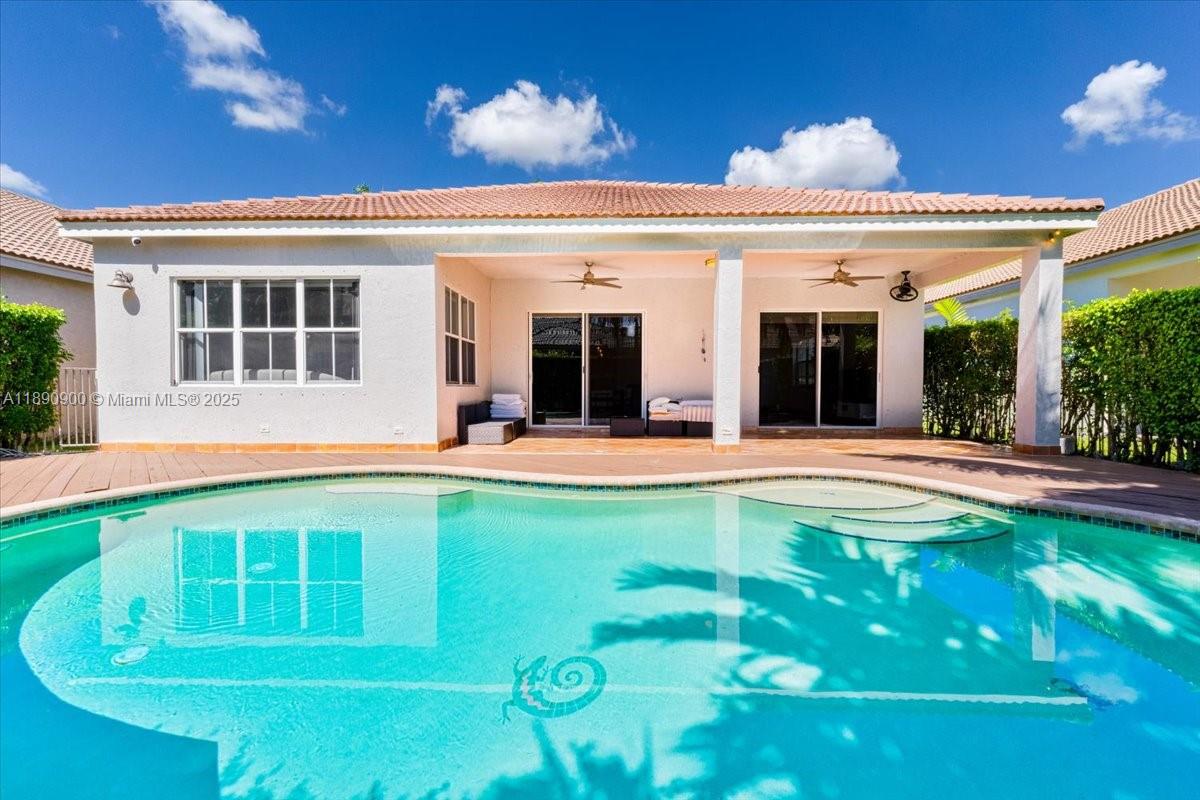 830 Lavender Cir Weston, FL 33327