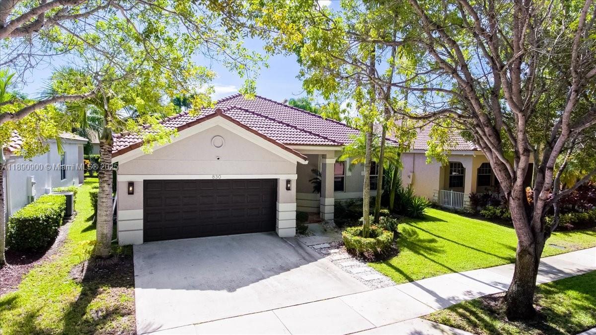 830 Lavender Cir Weston, FL 33327