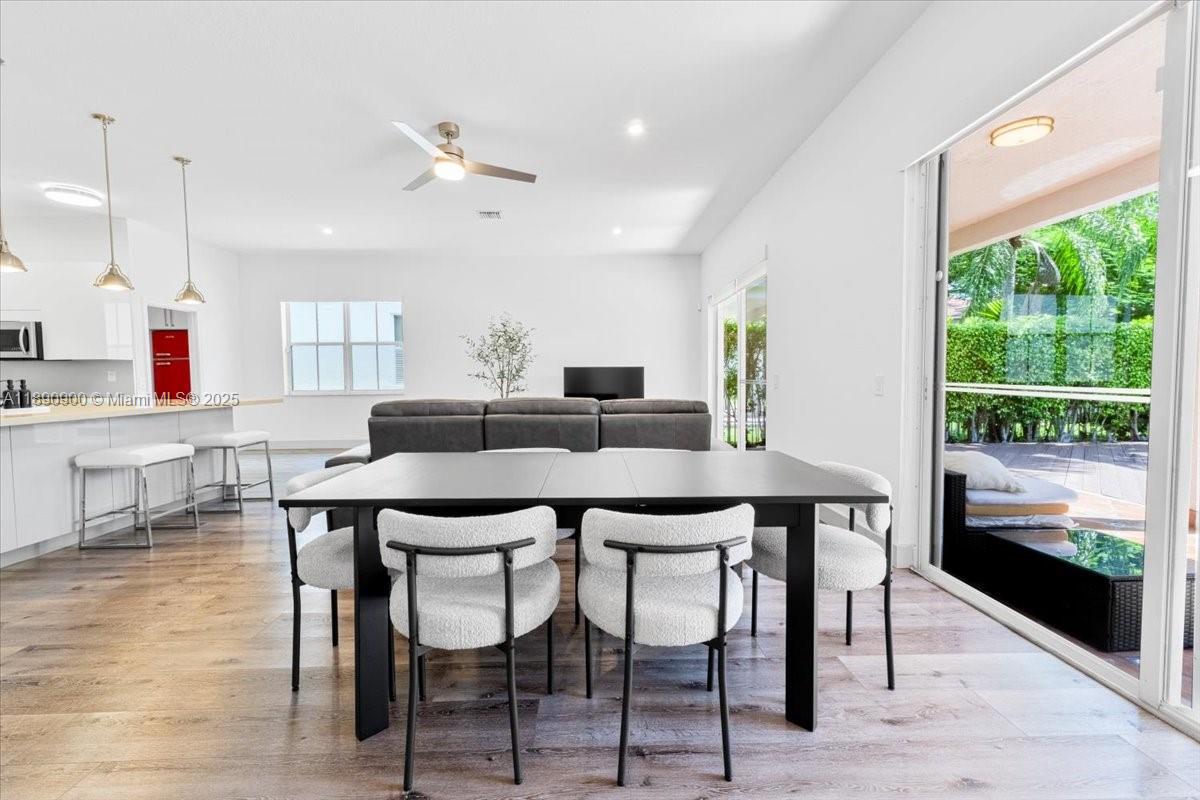 830 Lavender Cir Weston, FL 33327