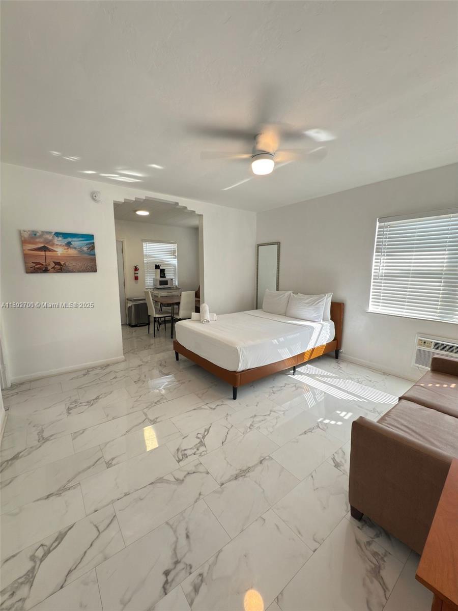 545 Michigan Ave #7