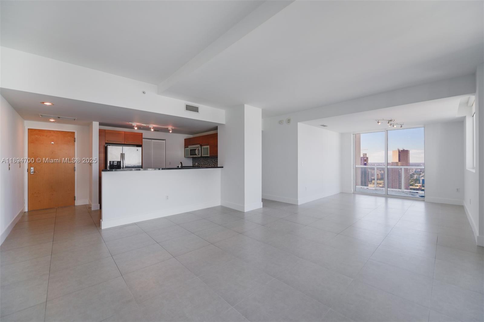 253 NE 2nd St #3902