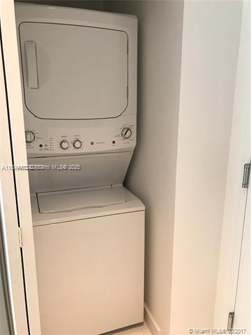 image Sls Brickell17