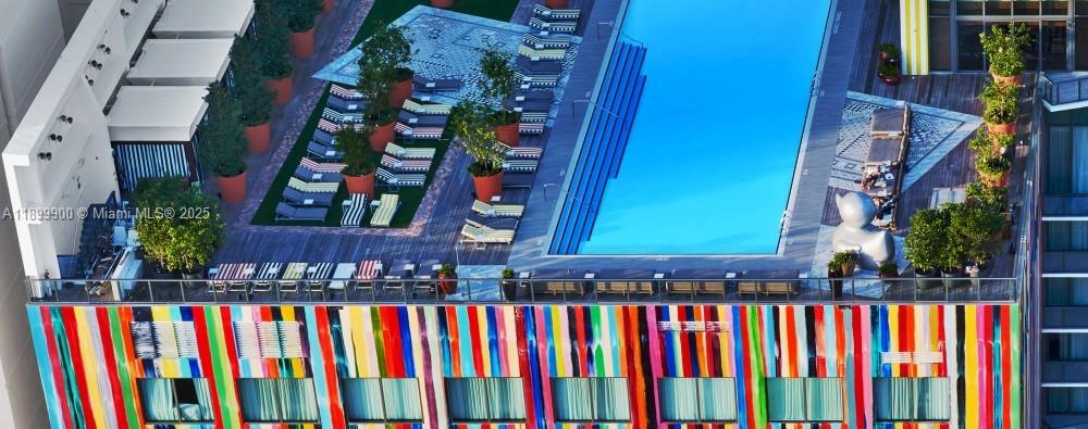 image Sls Brickell35