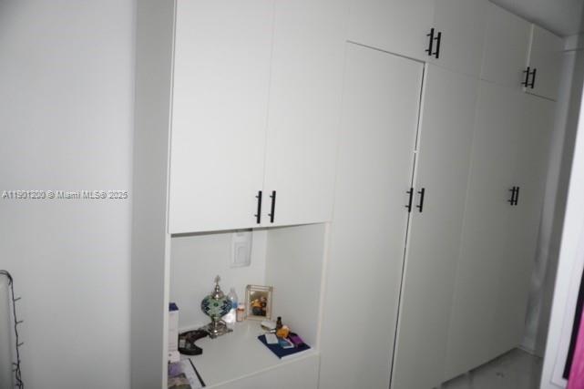 image Courvoisier Courts Condo32