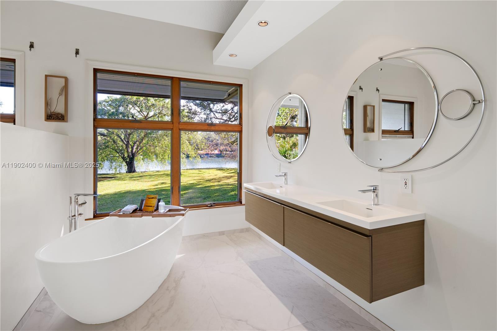 5390 Banyan Dr Coral Gables, FL 33156