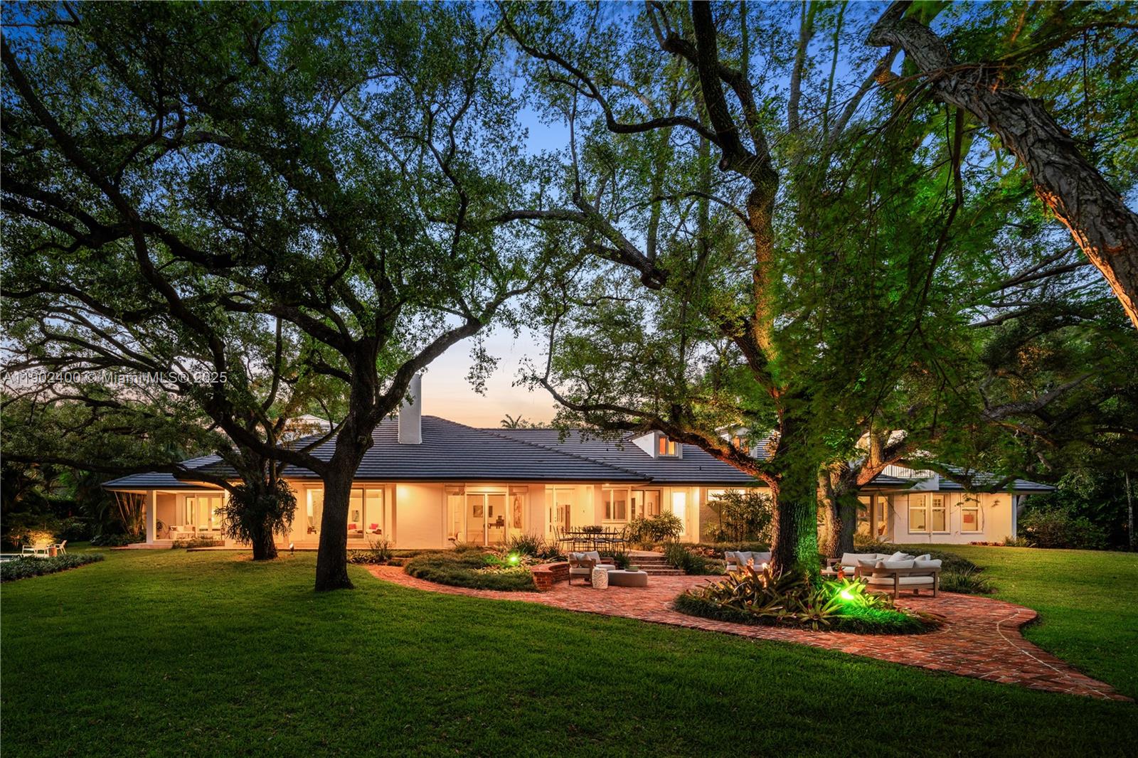 5390 Banyan Dr Coral Gables, FL 33156