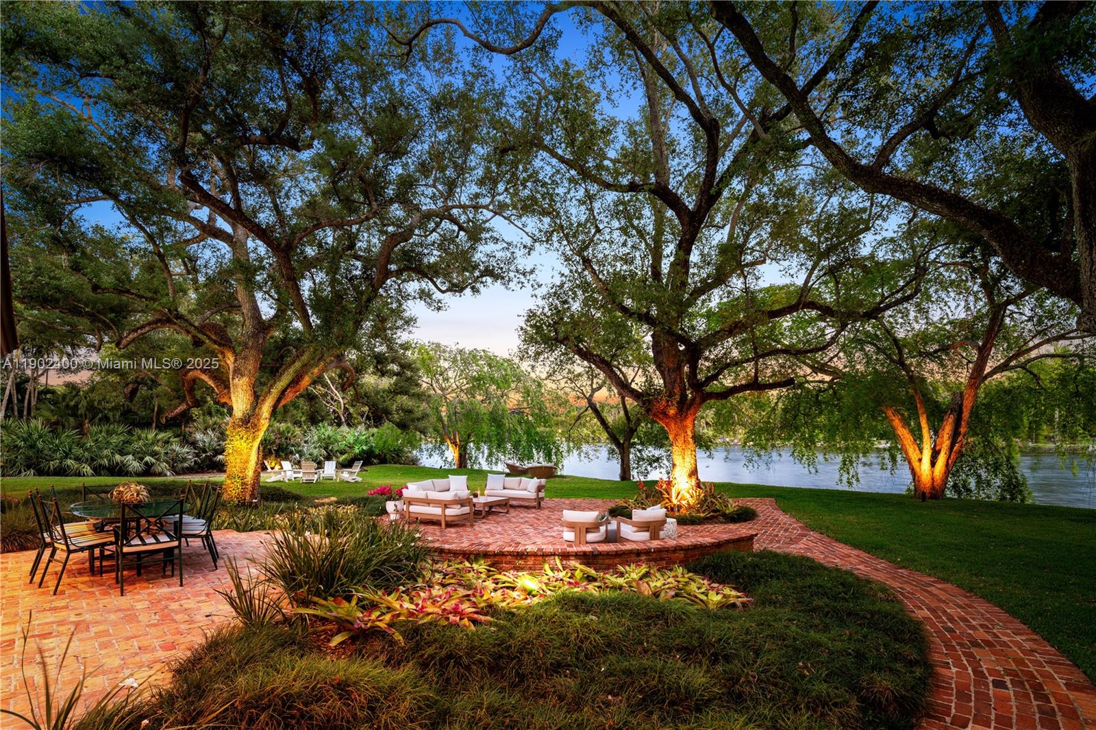 5390 Banyan Dr Coral Gables, FL 33156