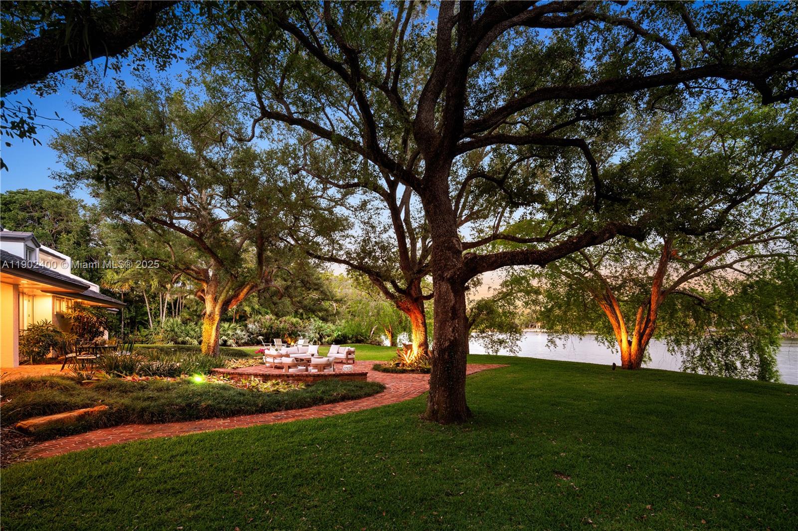 5390 Banyan Dr Coral Gables, FL 33156