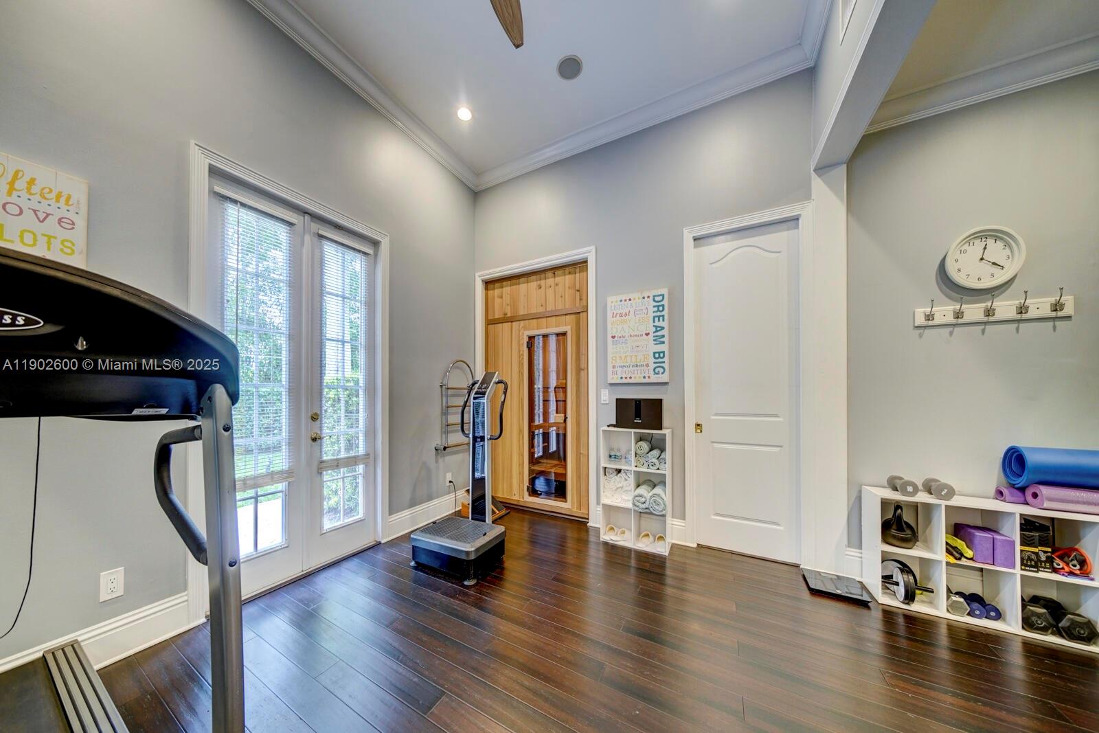 3828 Pine Lk Dr Weston, FL 33332