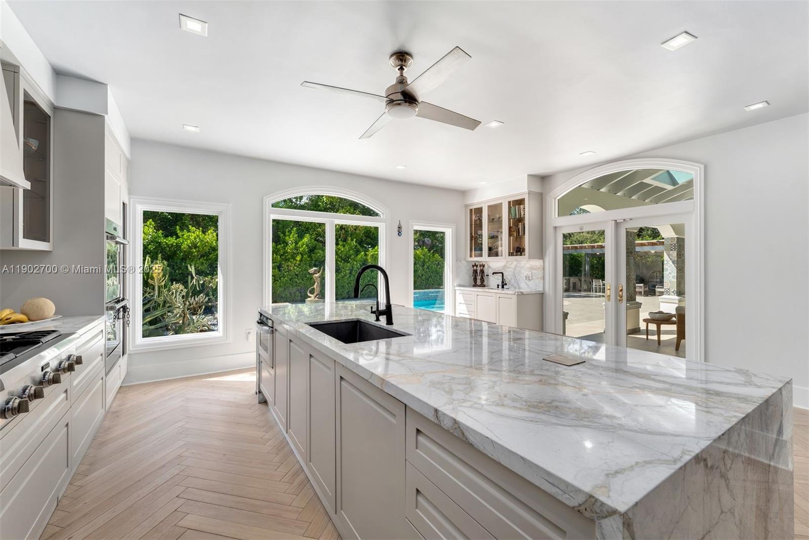 5770 SW 100th St Pinecrest, FL 33156