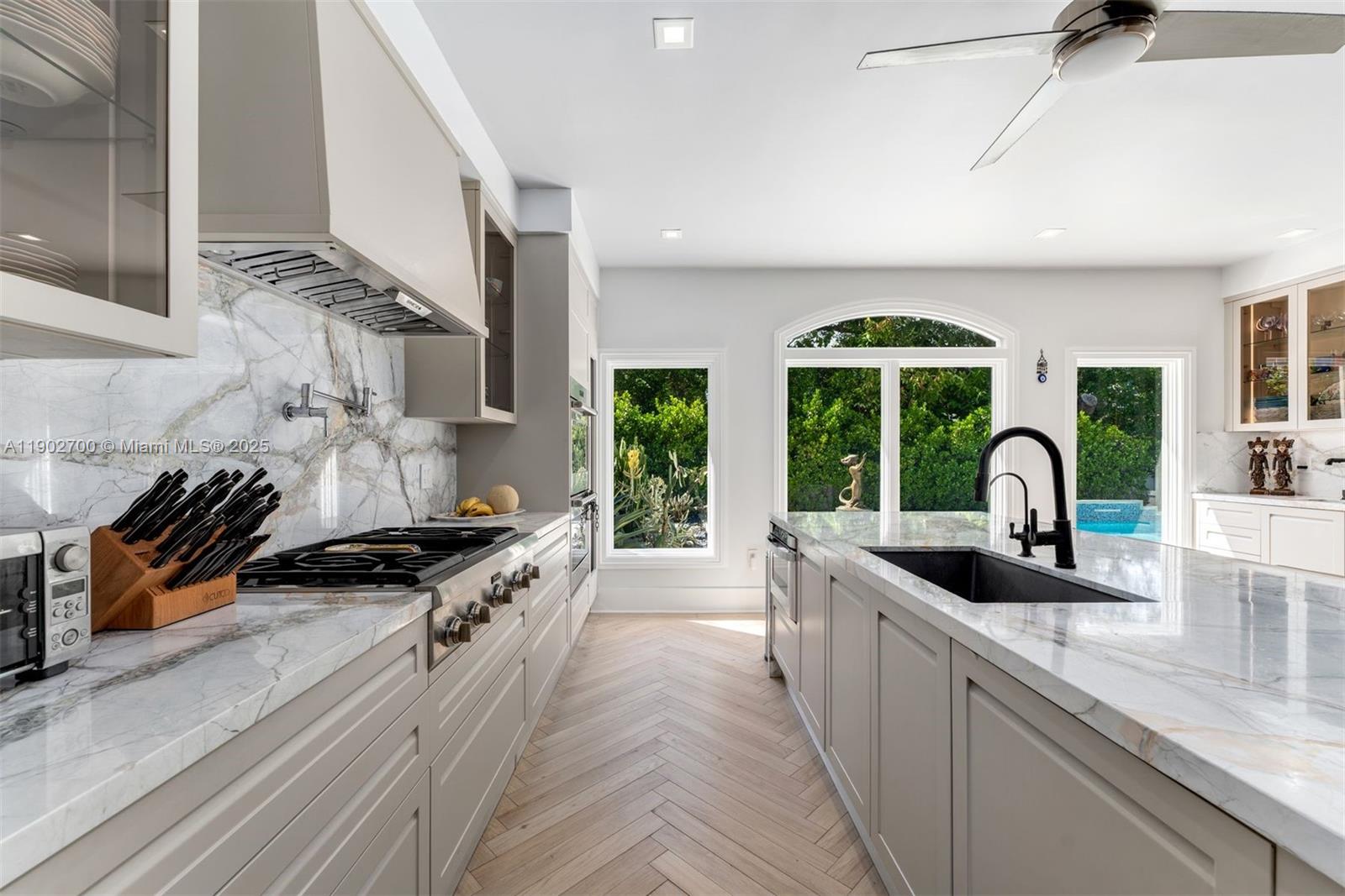 5770 SW 100th St Pinecrest, FL 33156