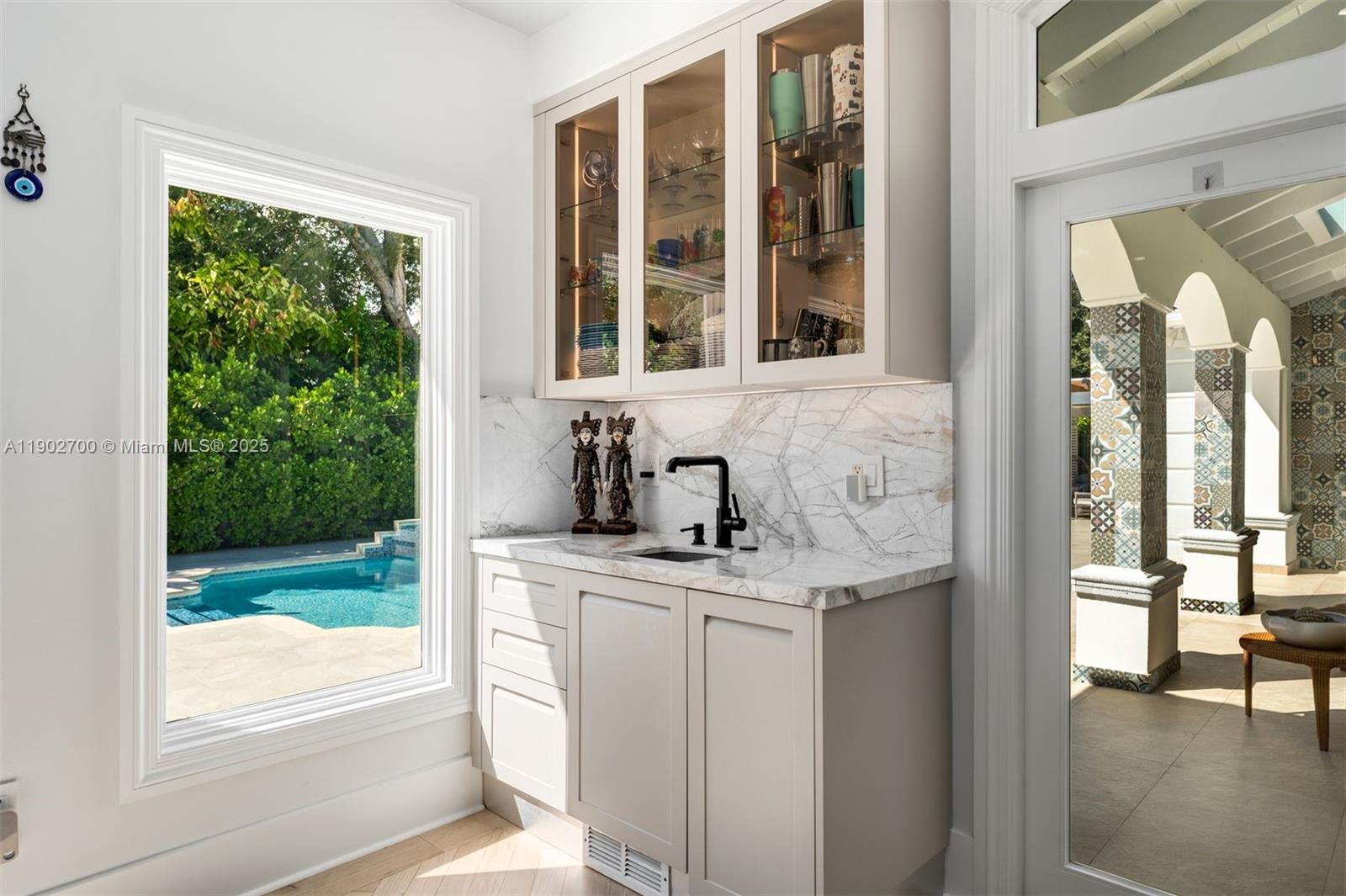 5770 SW 100th St Pinecrest, FL 33156