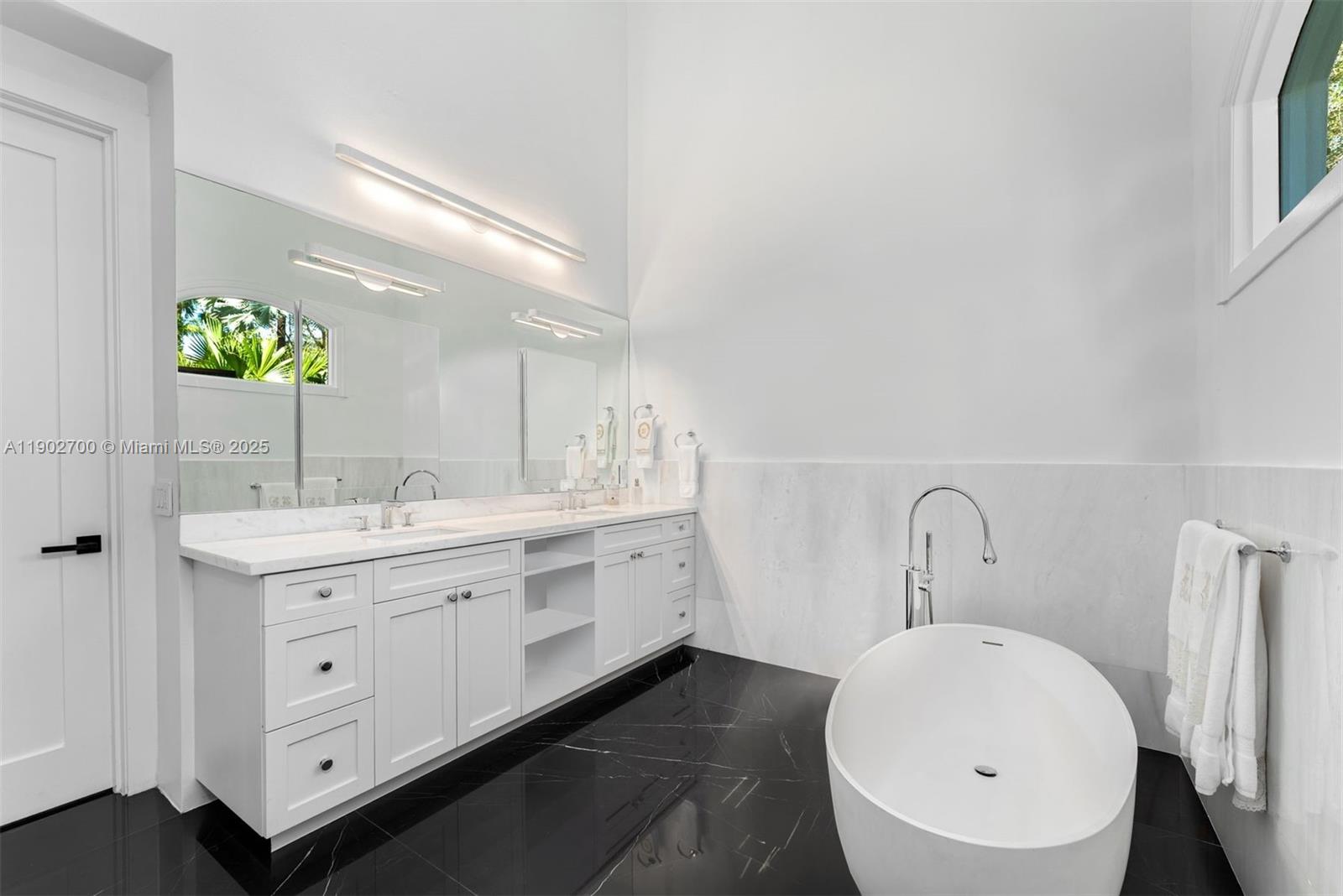 5770 SW 100th St Pinecrest, FL 33156