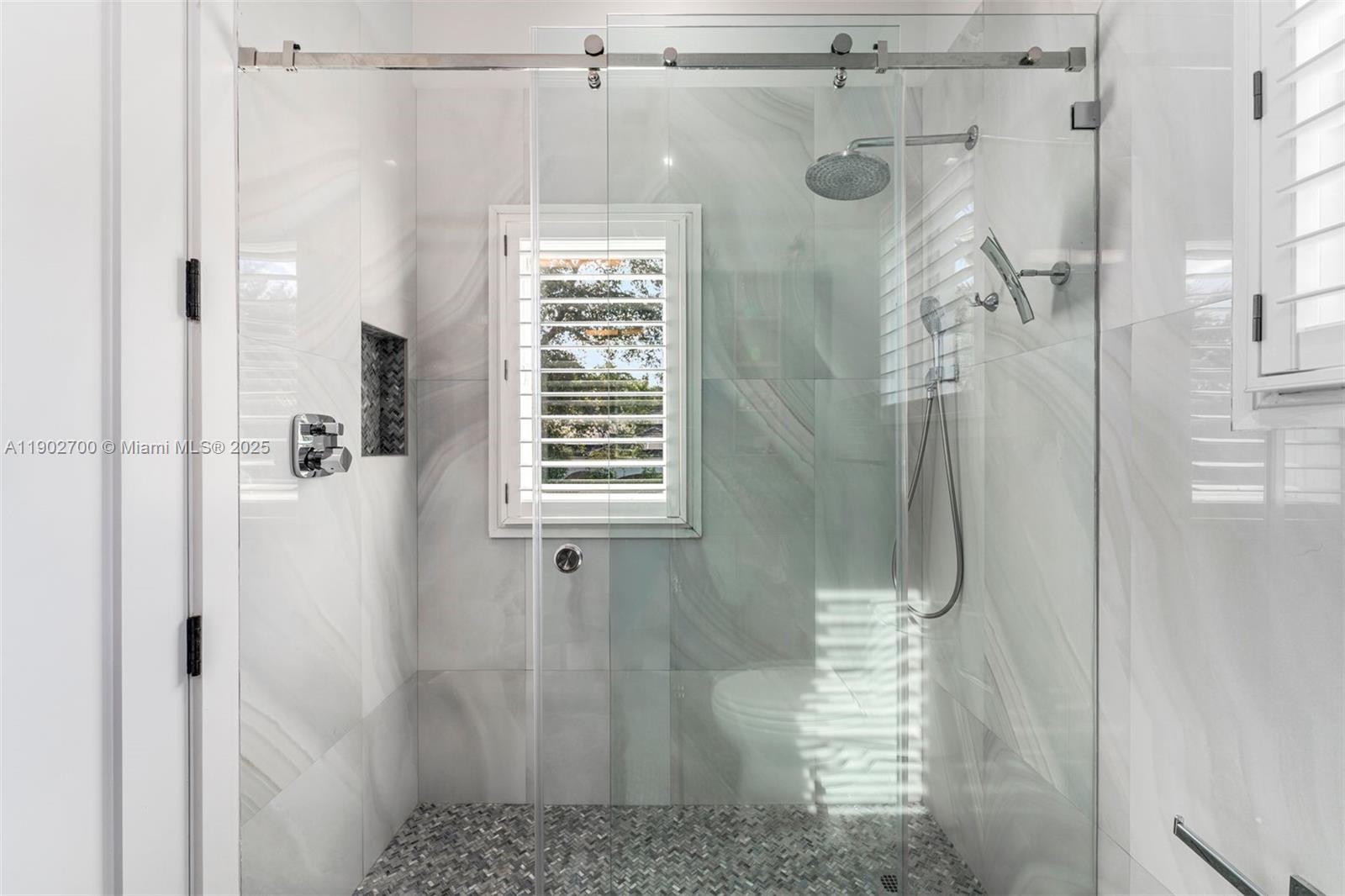 5770 SW 100th St Pinecrest, FL 33156