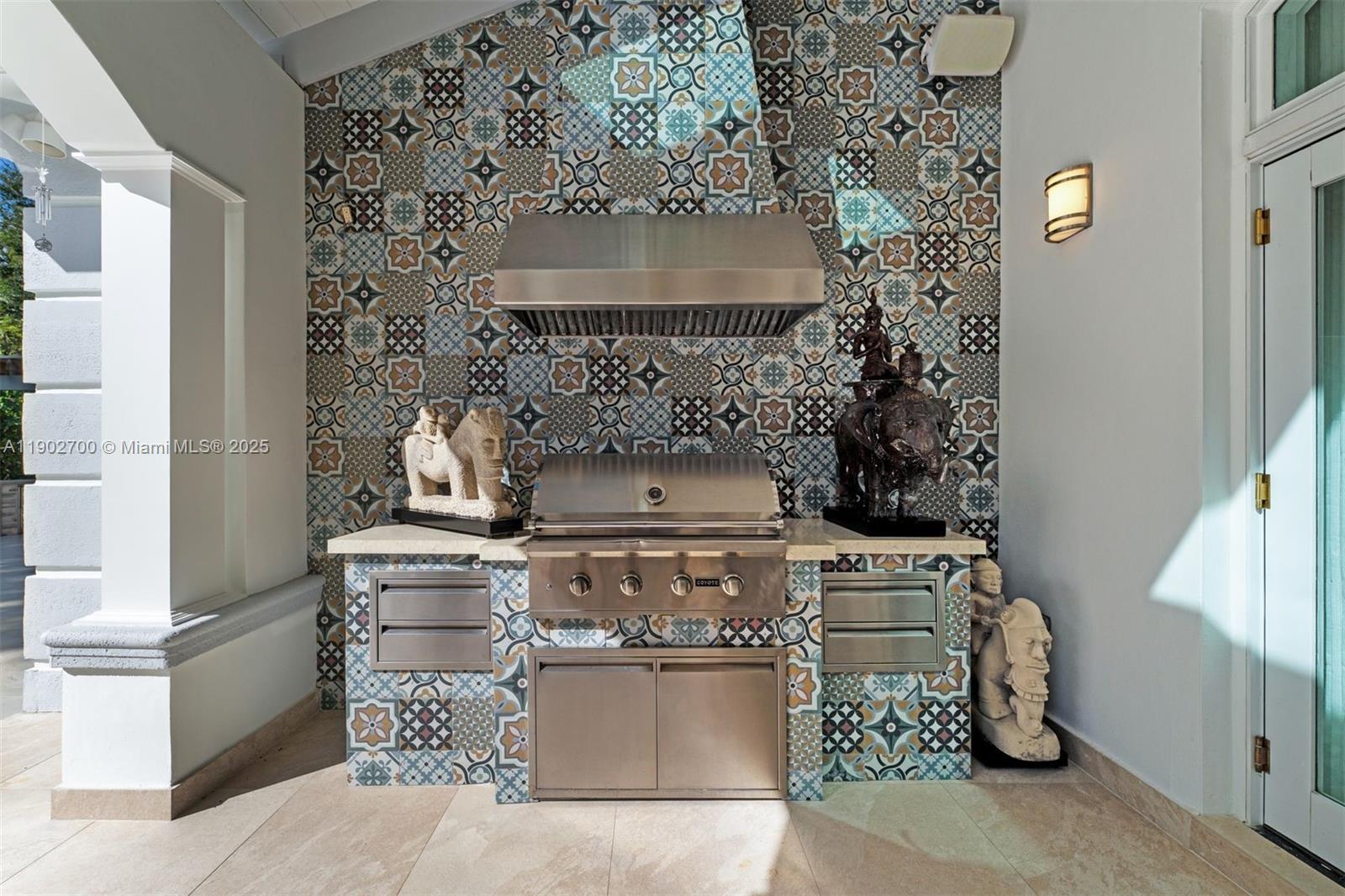 5770 SW 100th St Pinecrest, FL 33156