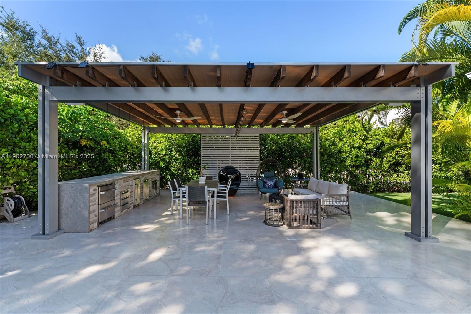 5770 SW 100th St Pinecrest, FL 33156