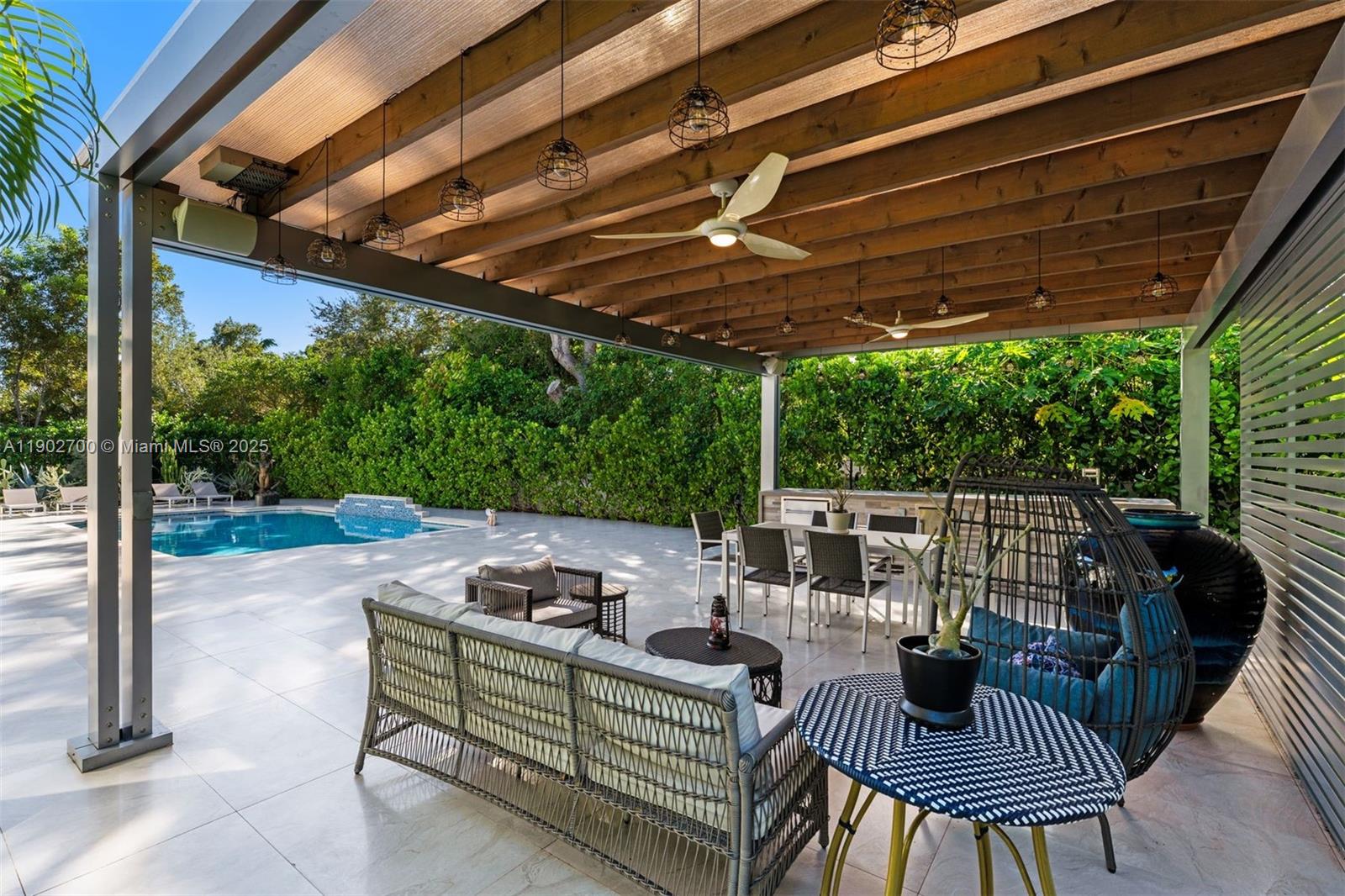 5770 SW 100th St Pinecrest, FL 33156