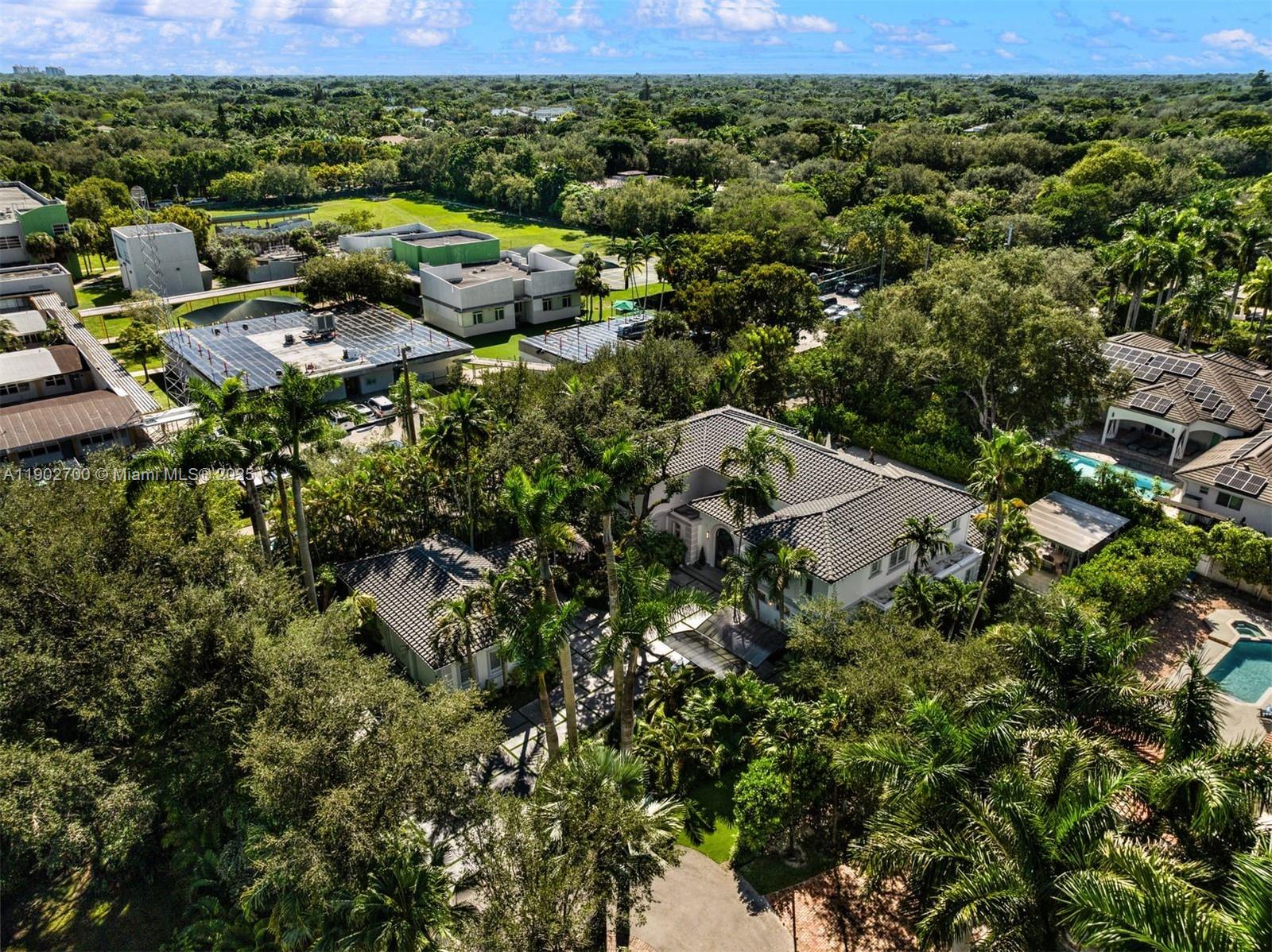 5770 SW 100th St Pinecrest, FL 33156