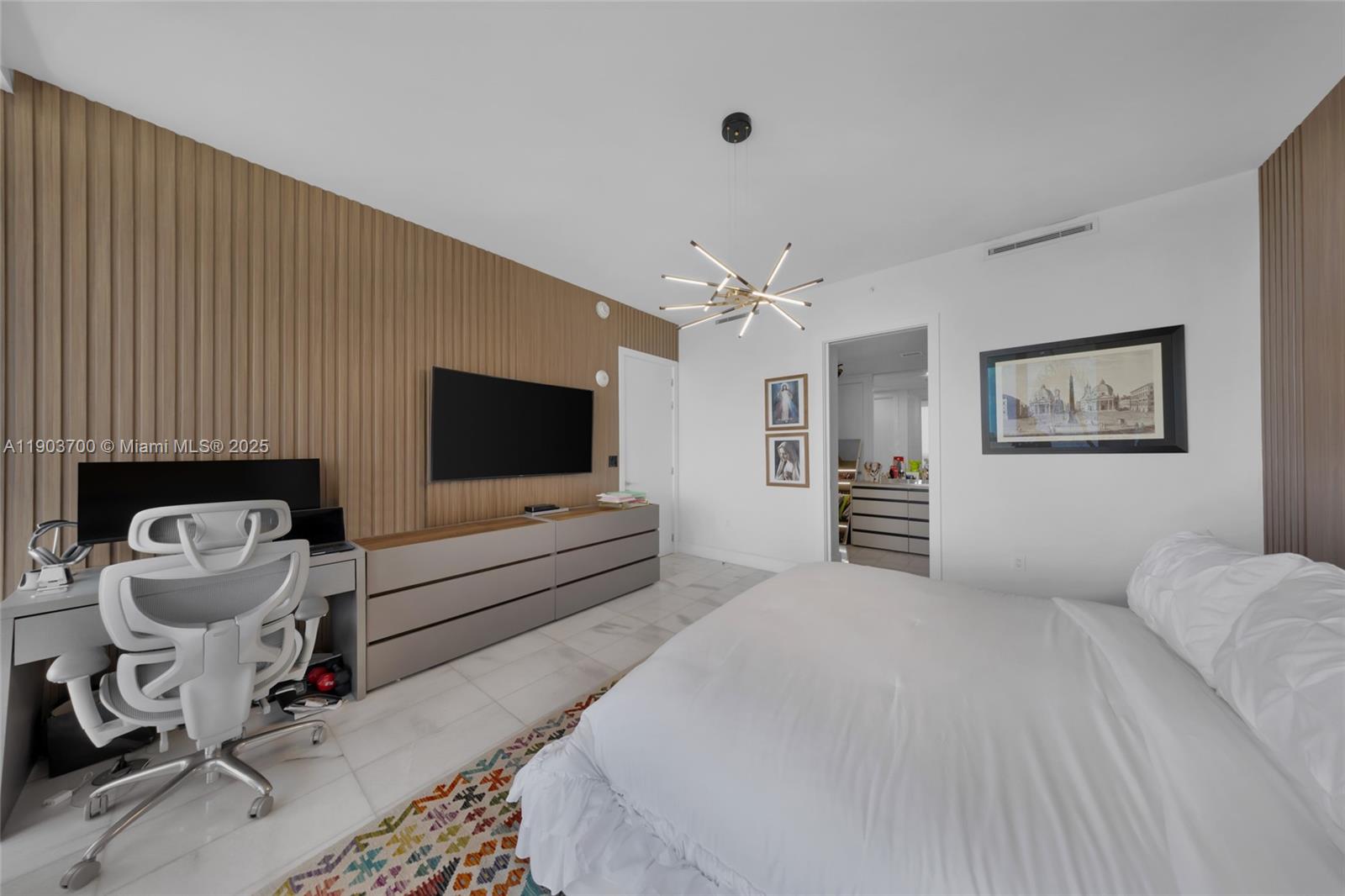 700 NE 26th Ter #2202 Miami, FL 33137