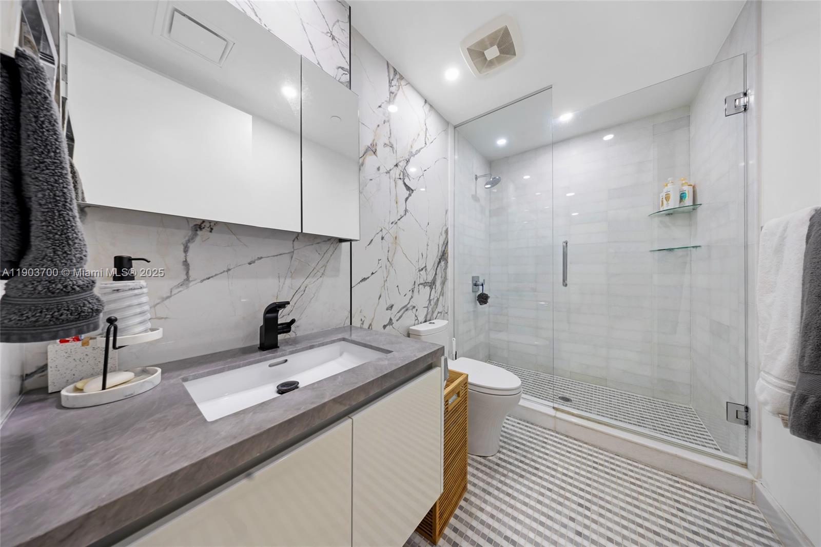 700 NE 26th Ter #2202 Miami, FL 33137