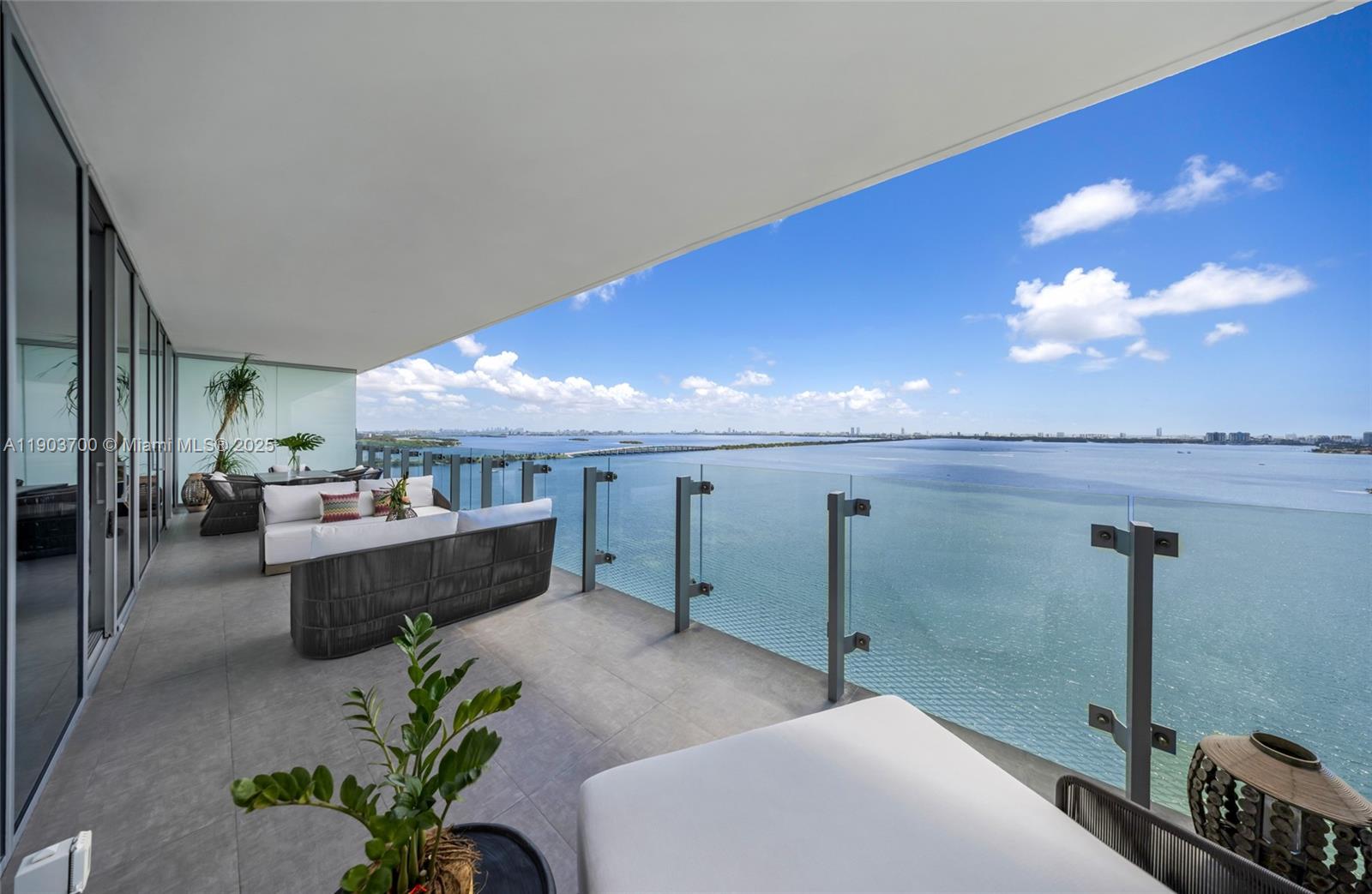 700 NE 26th Ter #2202 Miami, FL 33137