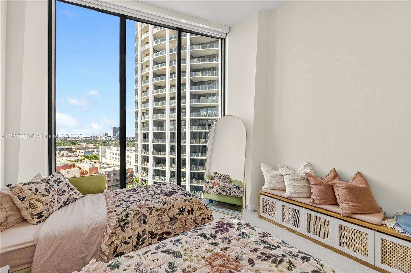 2821 S Bayshore Dr #11B Miami, FL 33133