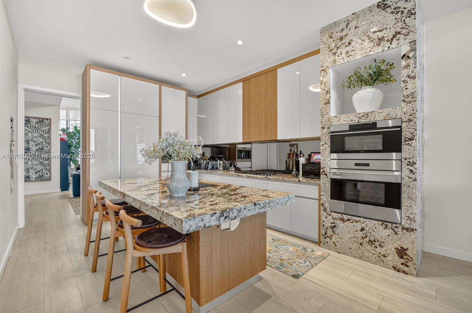 2821 S Bayshore Dr #11B Miami, FL 33133