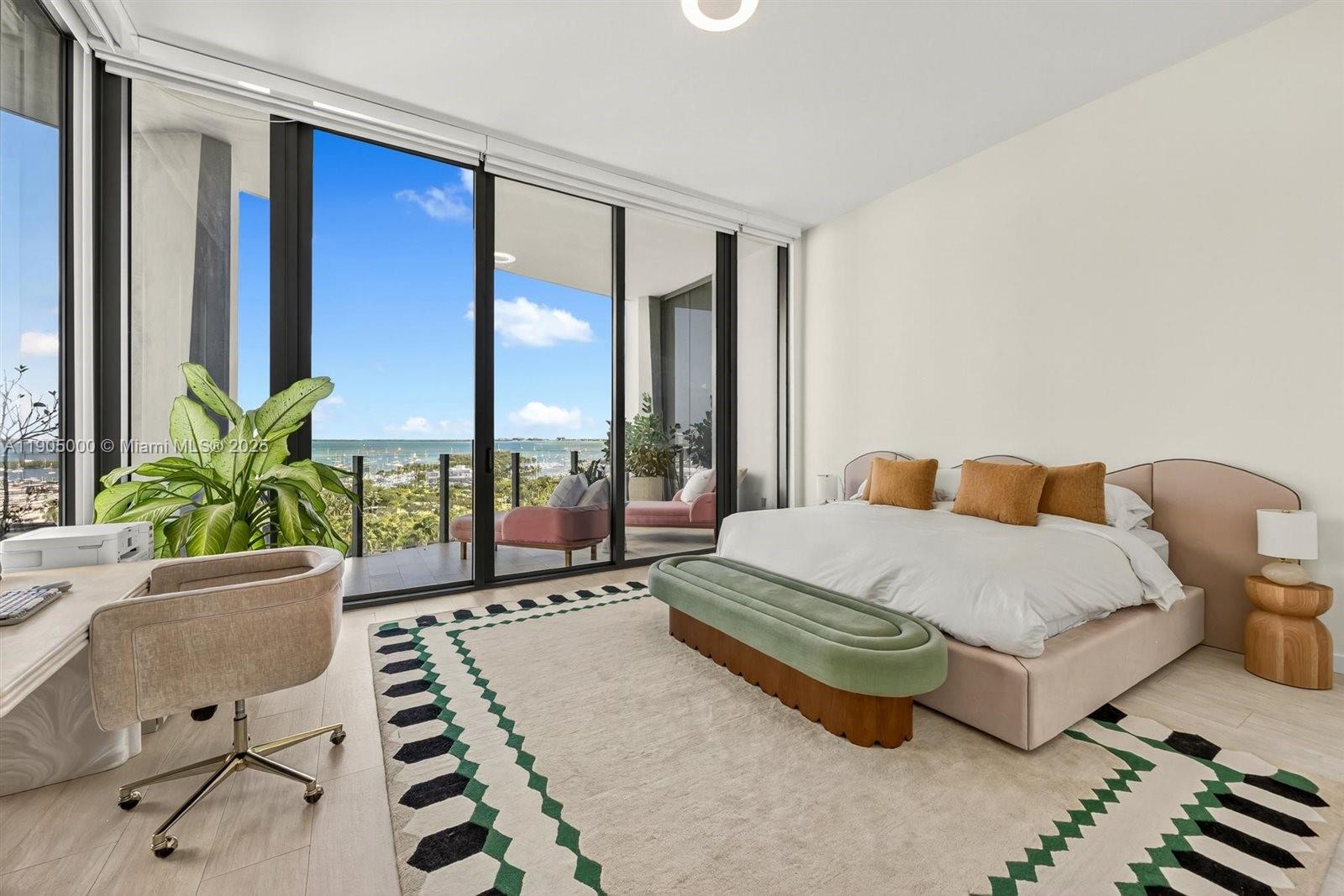 2821 S Bayshore Dr #11B Miami, FL 33133