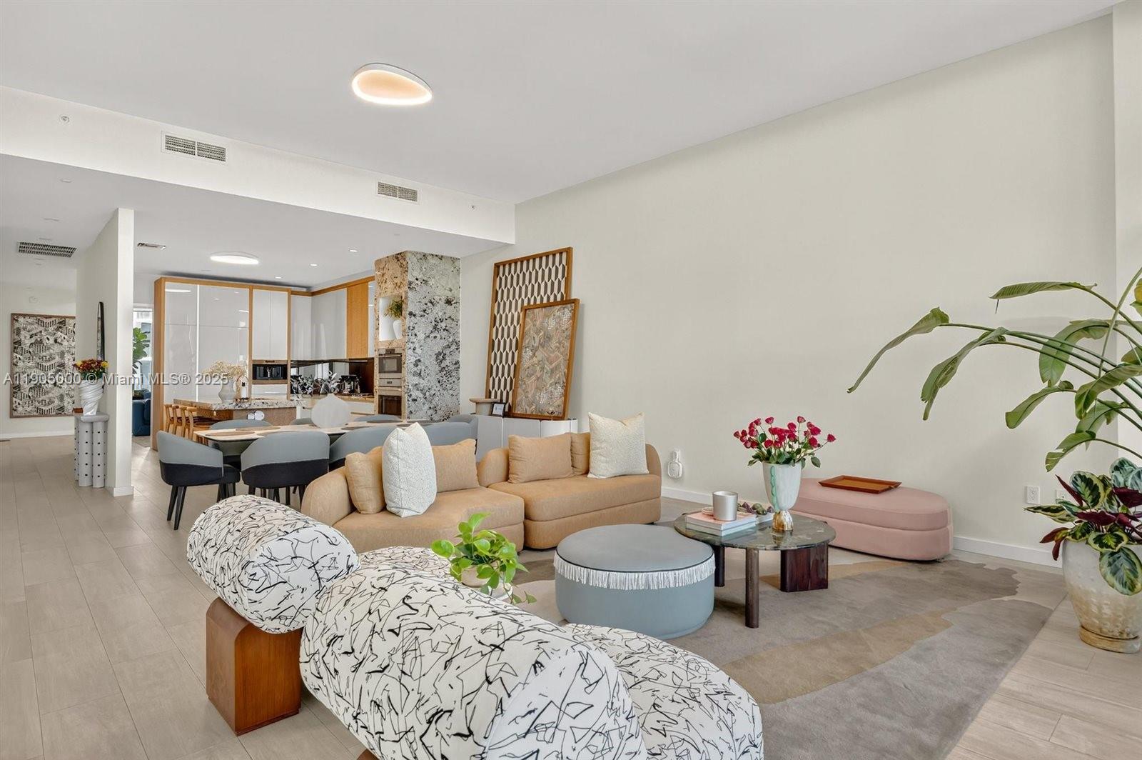 2821 S Bayshore Dr #11B Miami, FL 33133