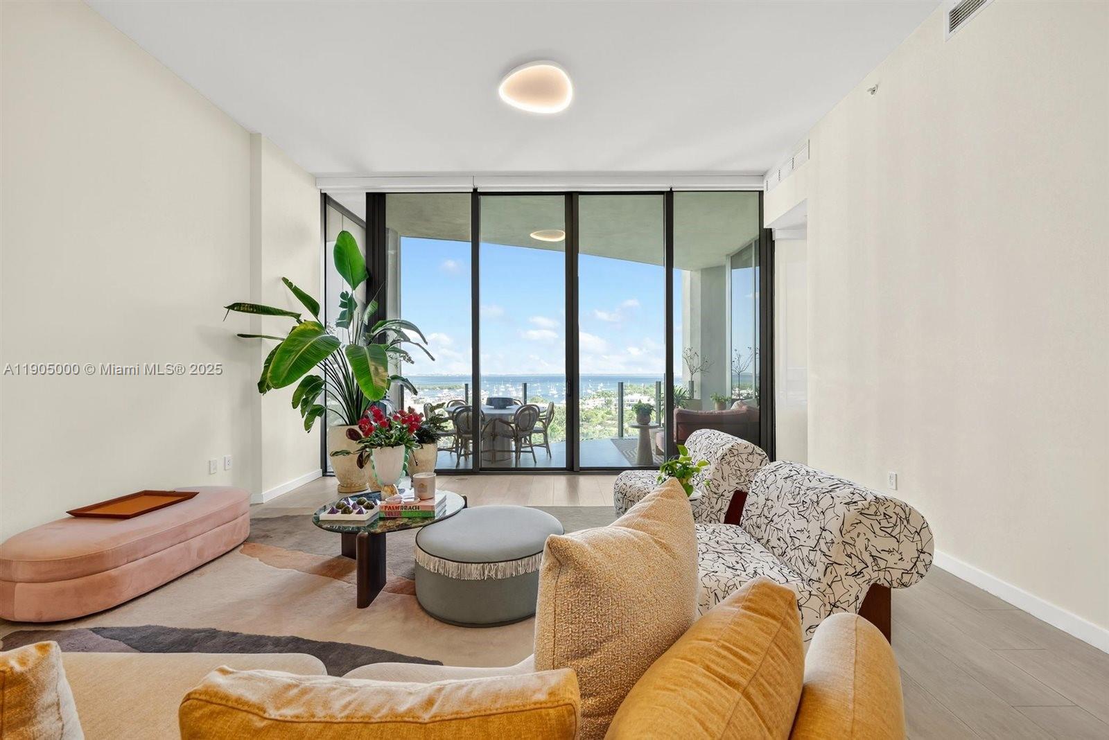 2821 S Bayshore Dr #11B Miami, FL 33133