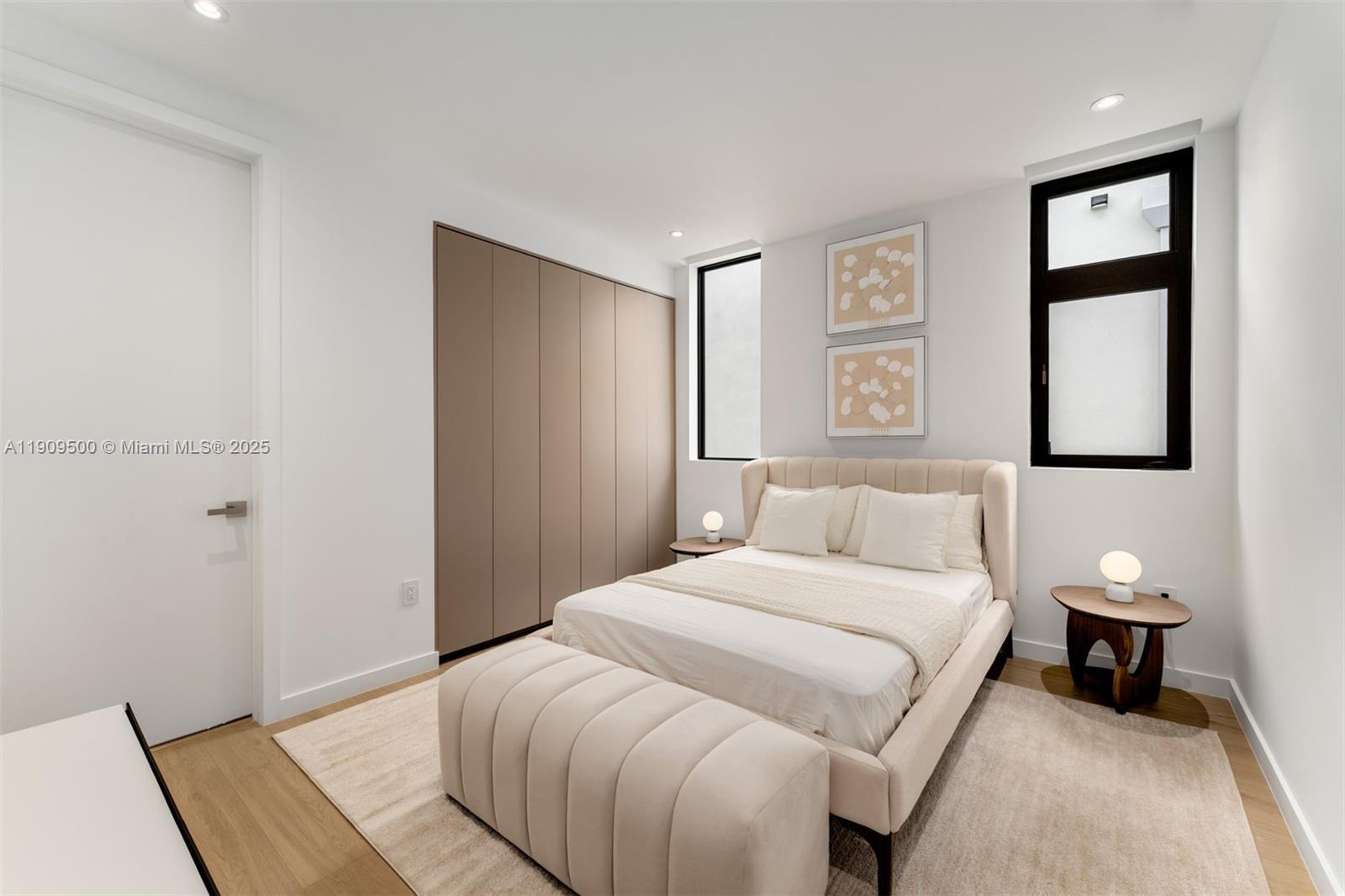 3069 Hibiscus St Coconut Grove, FL 33133