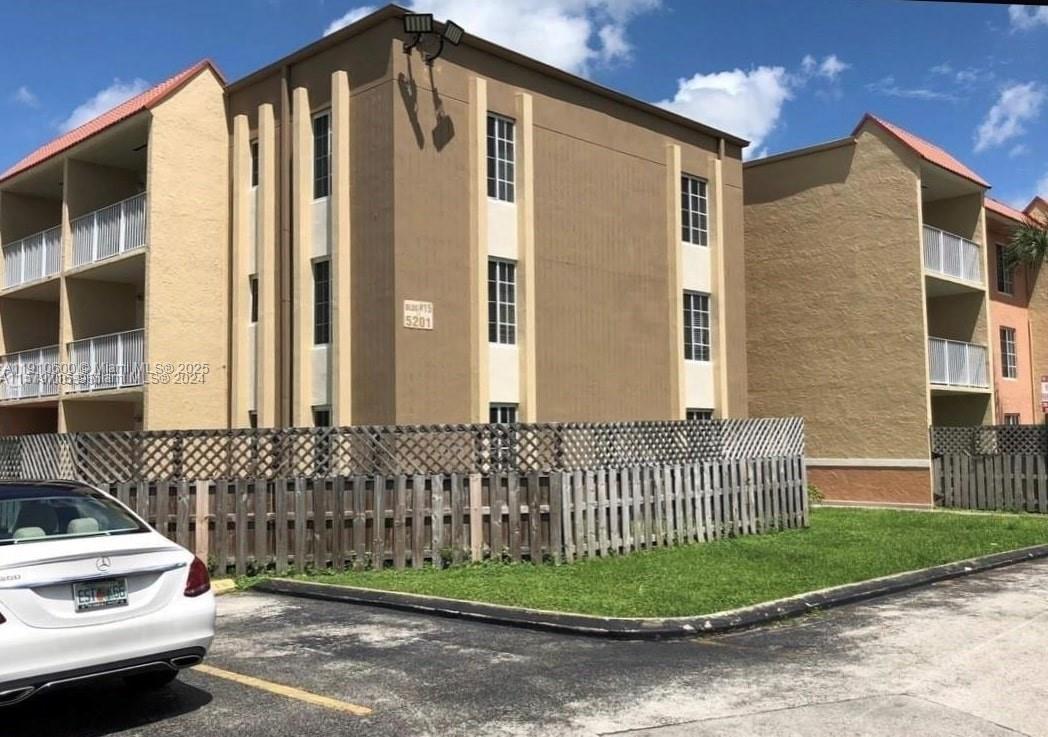 5112 NW 79th Ave #304