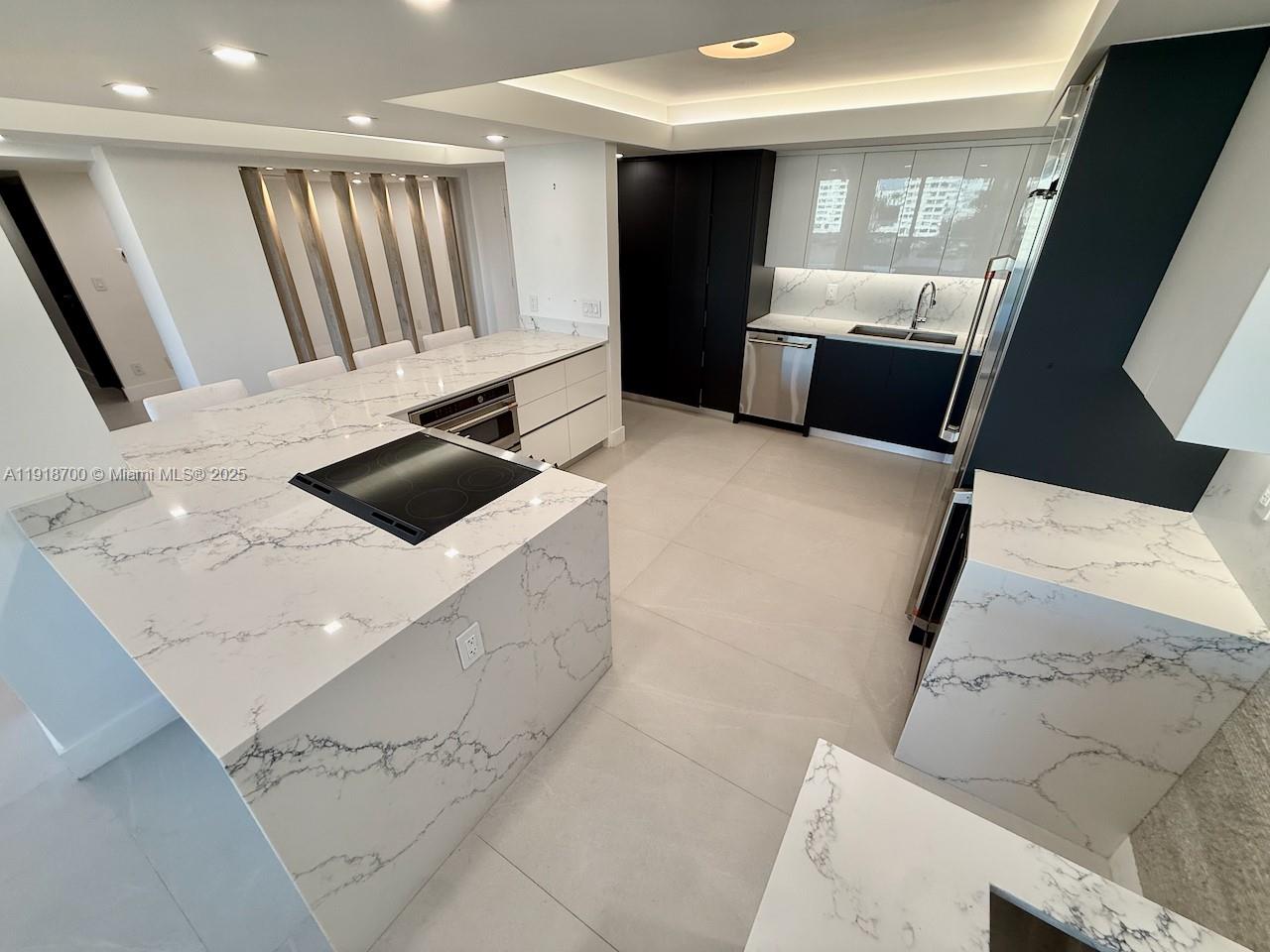 900 Bay Dr #524 Miami Beach, FL 33141