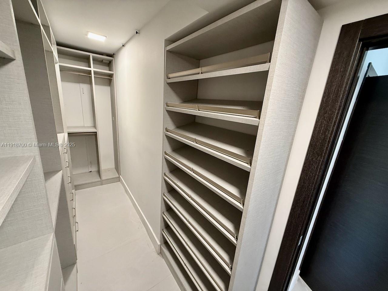 900 Bay Dr #524 Miami Beach, FL 33141