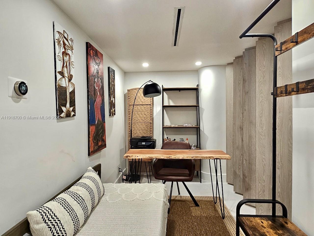 900 Bay Dr #524 Miami Beach, FL 33141