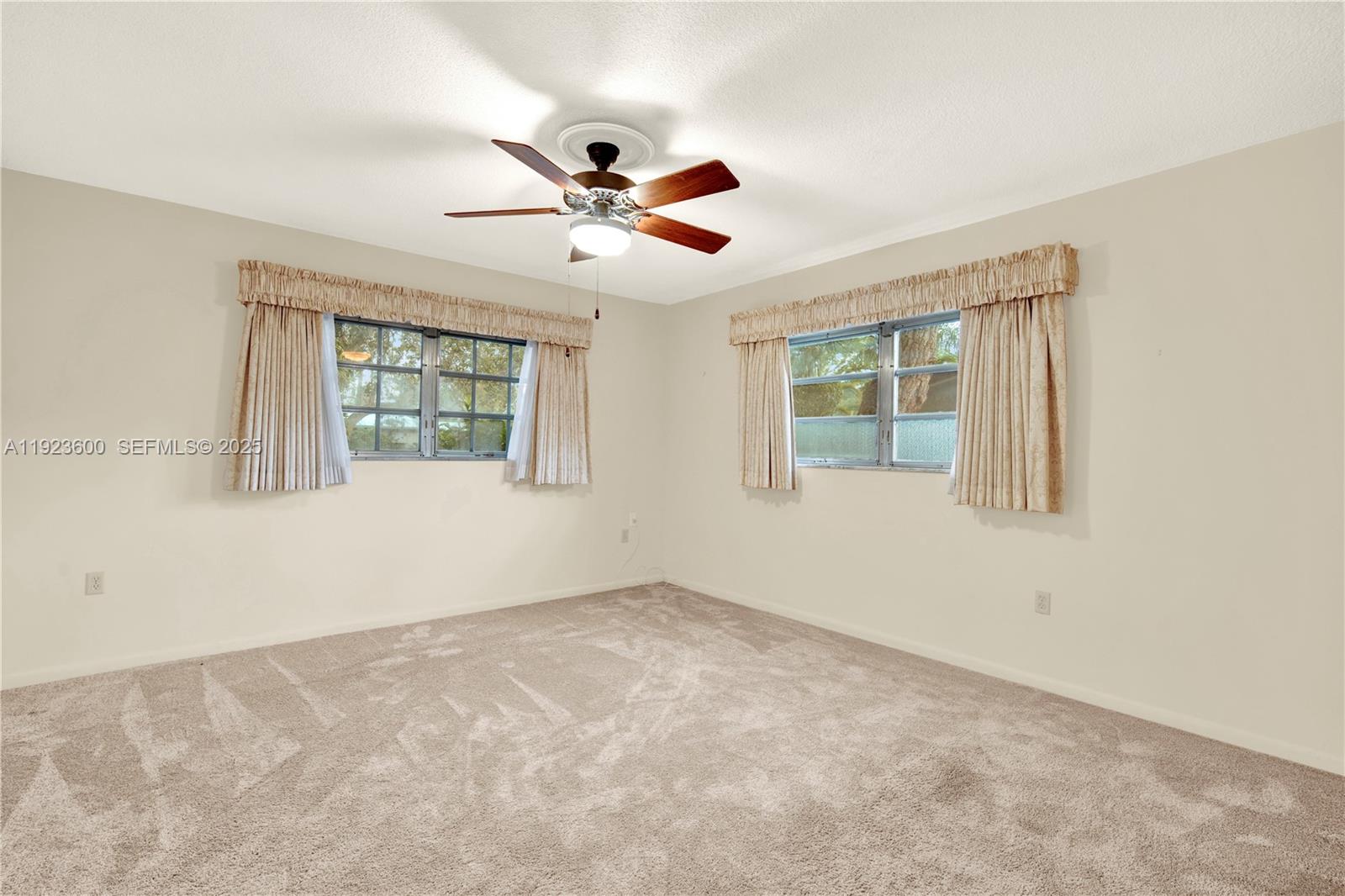 13240 SW 98th Pl Miami, FL 33176