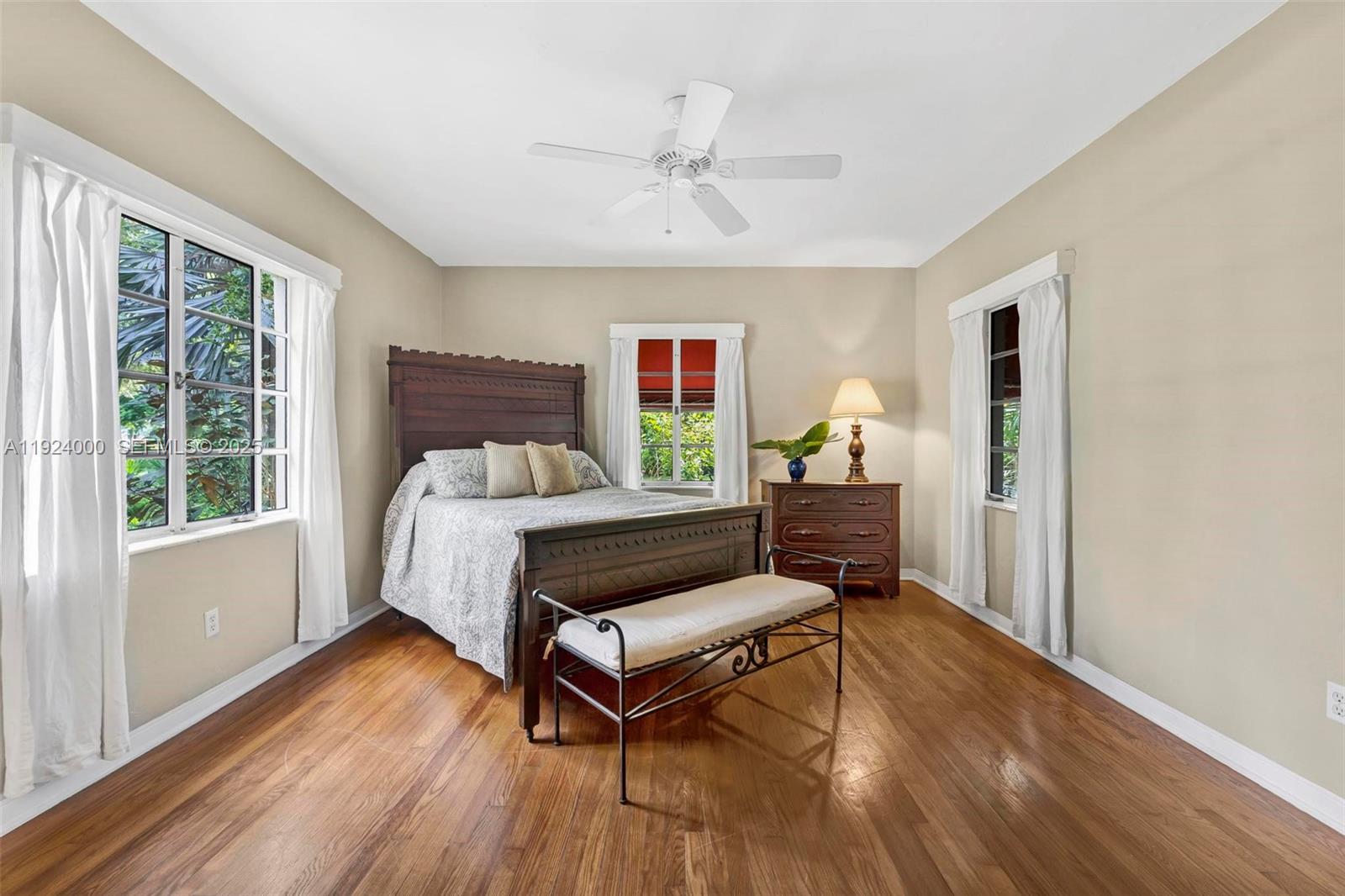 492 NE 55th St Miami, FL 33137