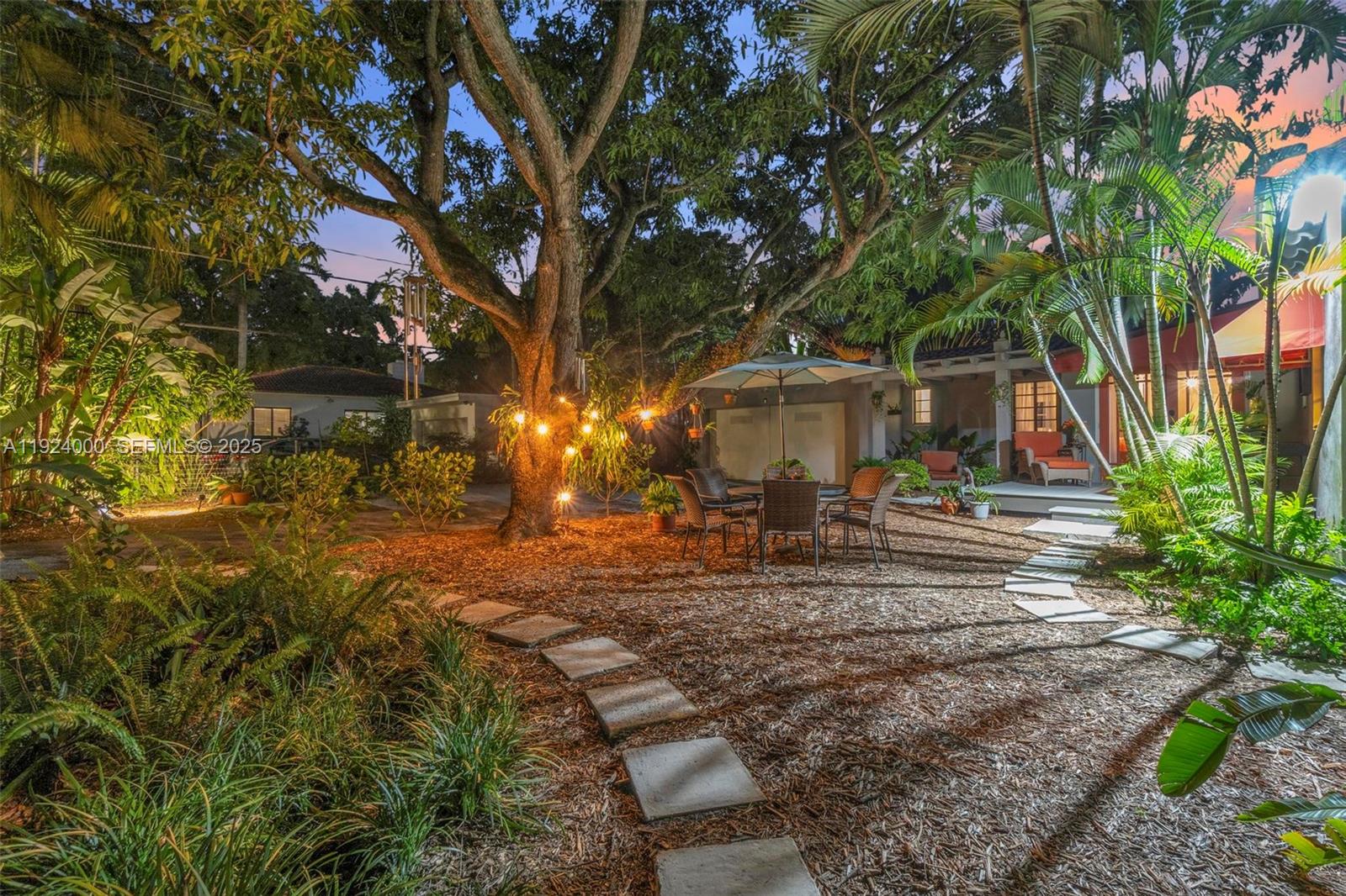 492 NE 55th St Miami, FL 33137