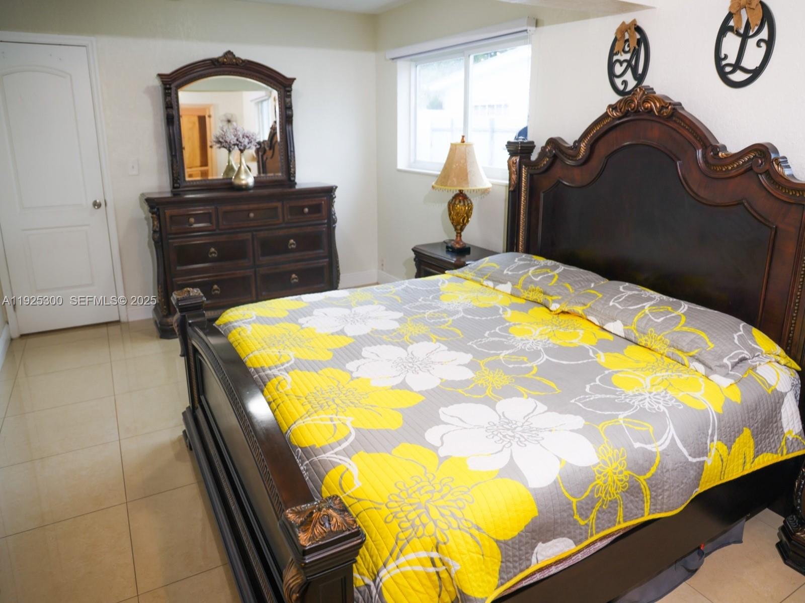 5535 W 13th Ave Hialeah, FL 33012