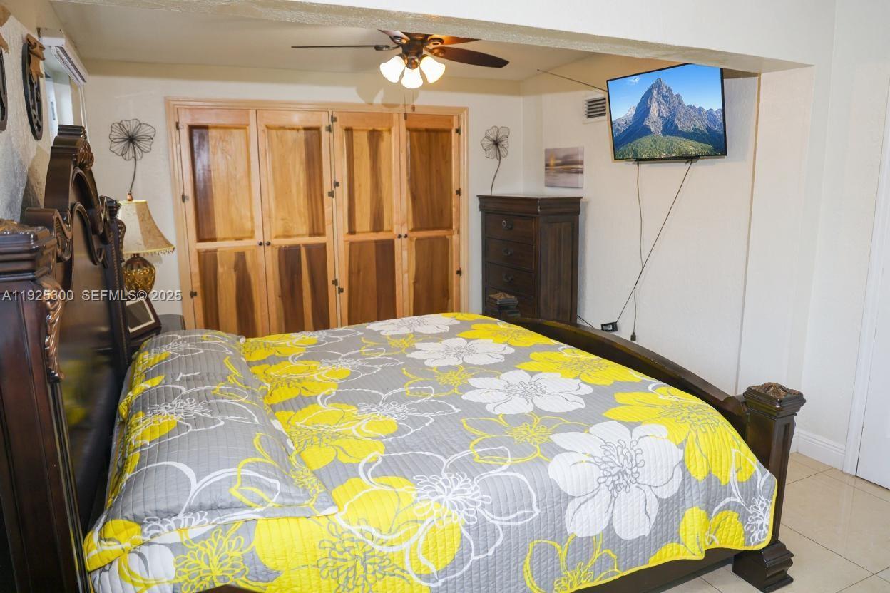 5535 W 13th Ave Hialeah, FL 33012