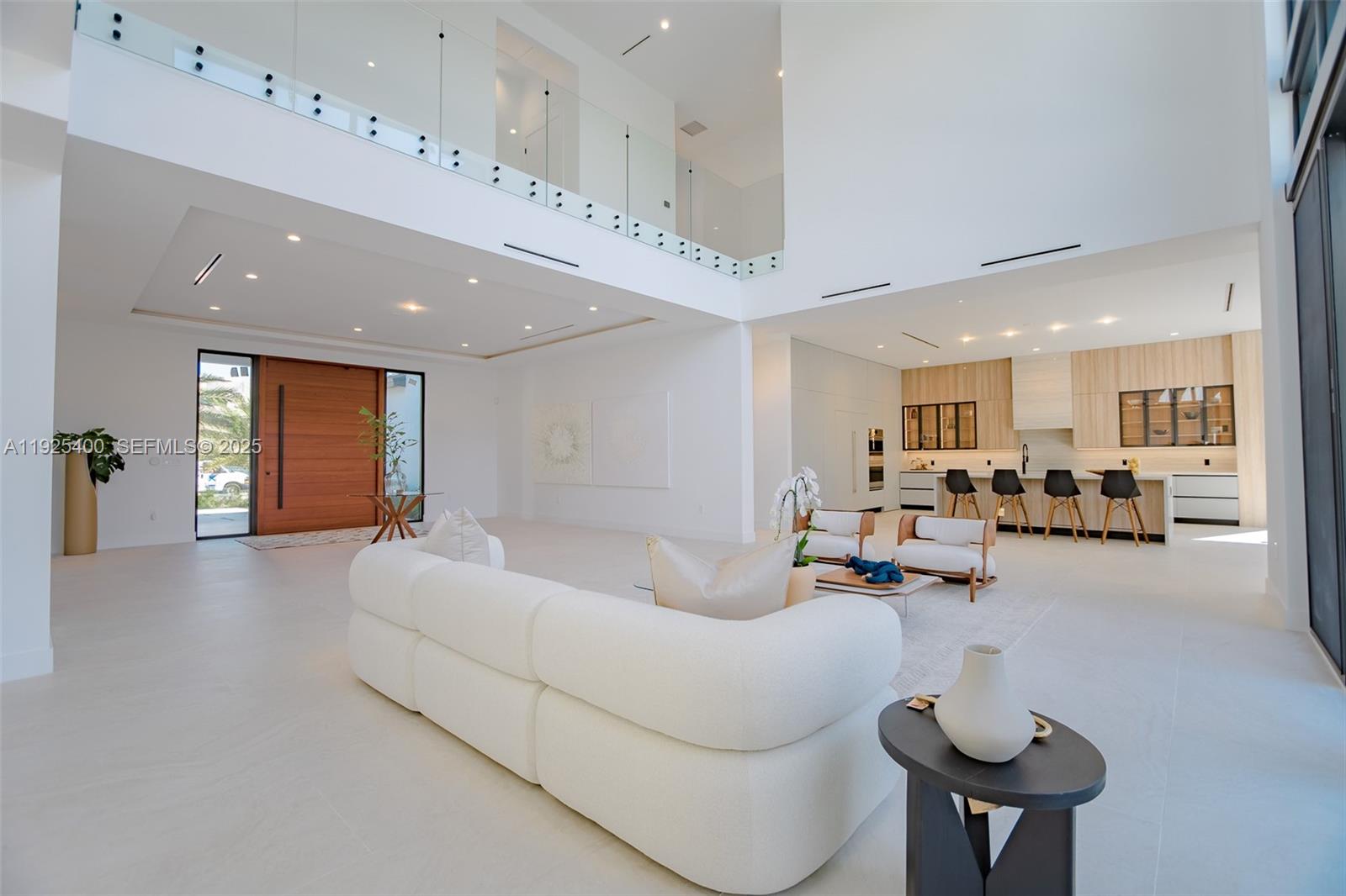 9840 SW 73rd Ct Pinecrest, FL 33156