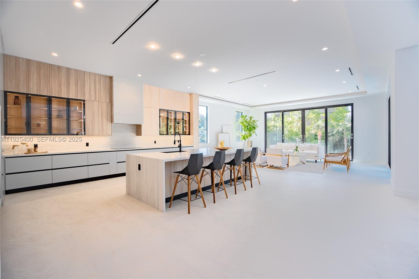 9840 SW 73rd Ct Pinecrest, FL 33156