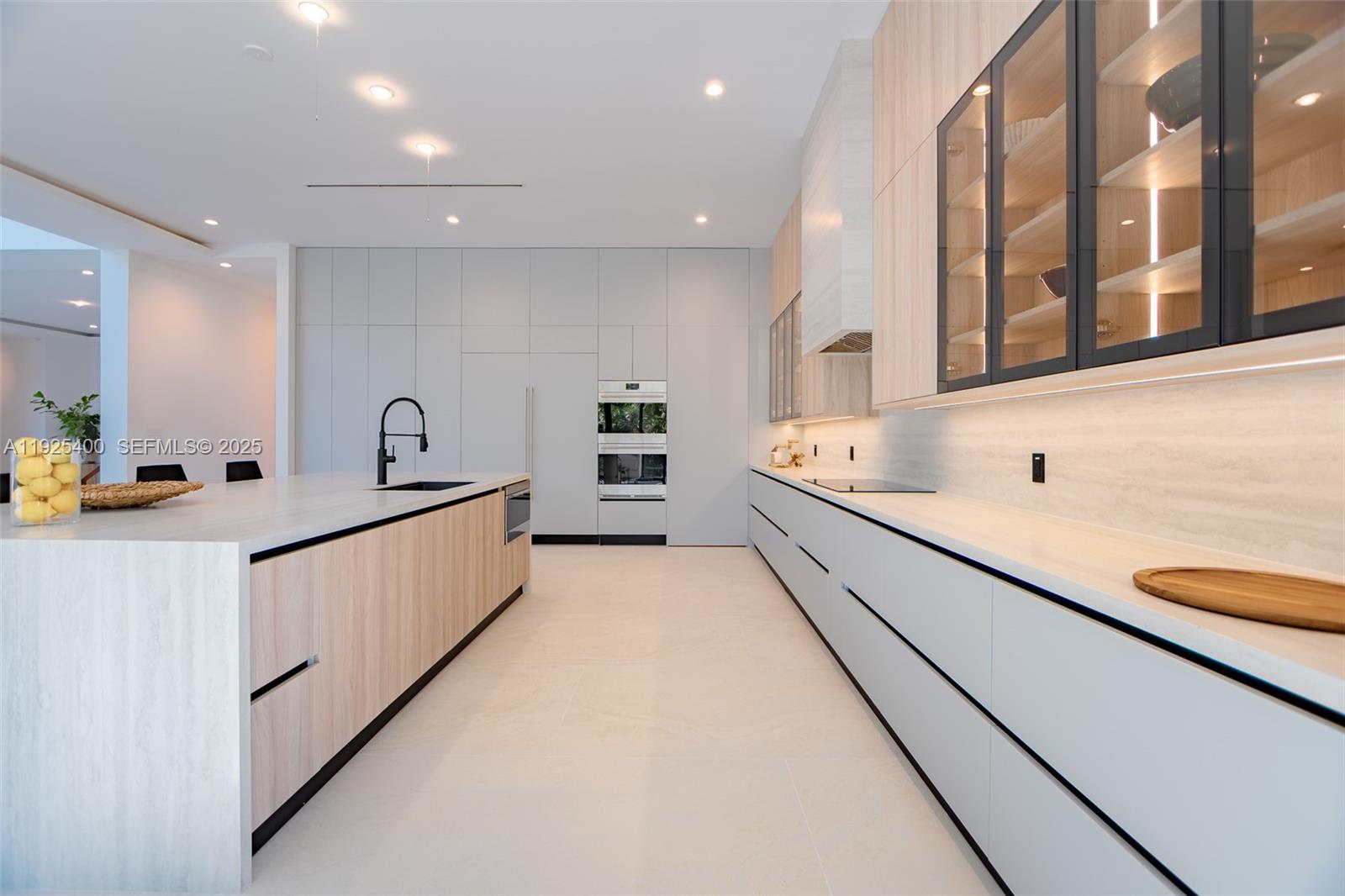 9840 SW 73rd Ct Pinecrest, FL 33156