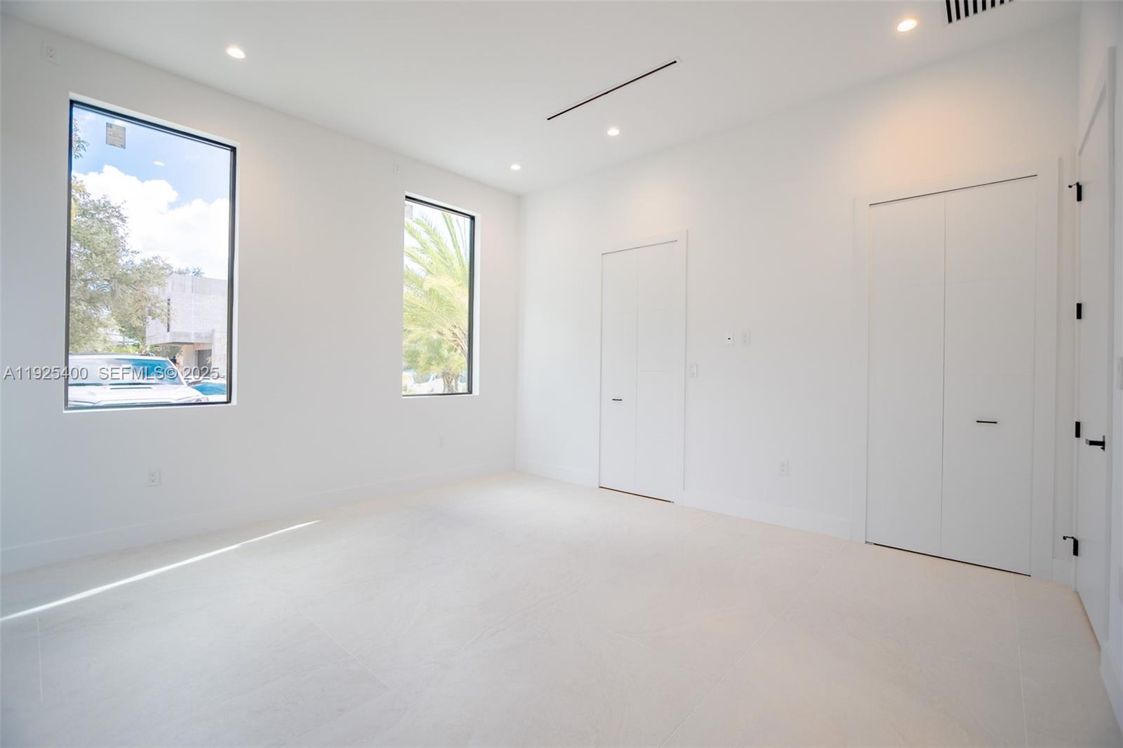 9840 SW 73rd Ct Pinecrest, FL 33156