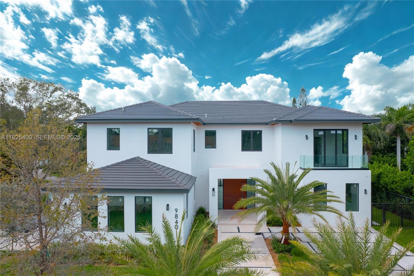 9840 SW 73rd Ct Pinecrest, FL 33156